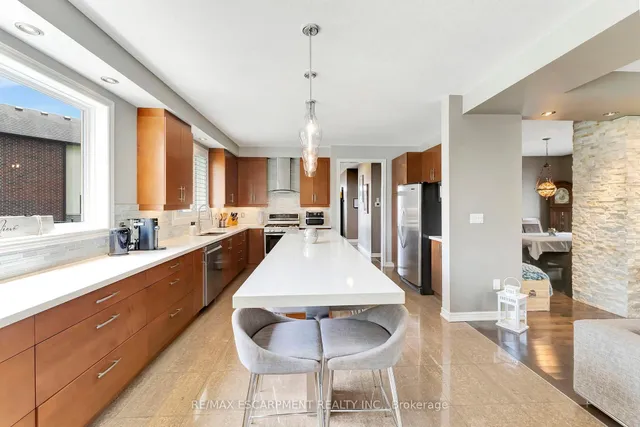 Additional property image - 349 Valridge Dr