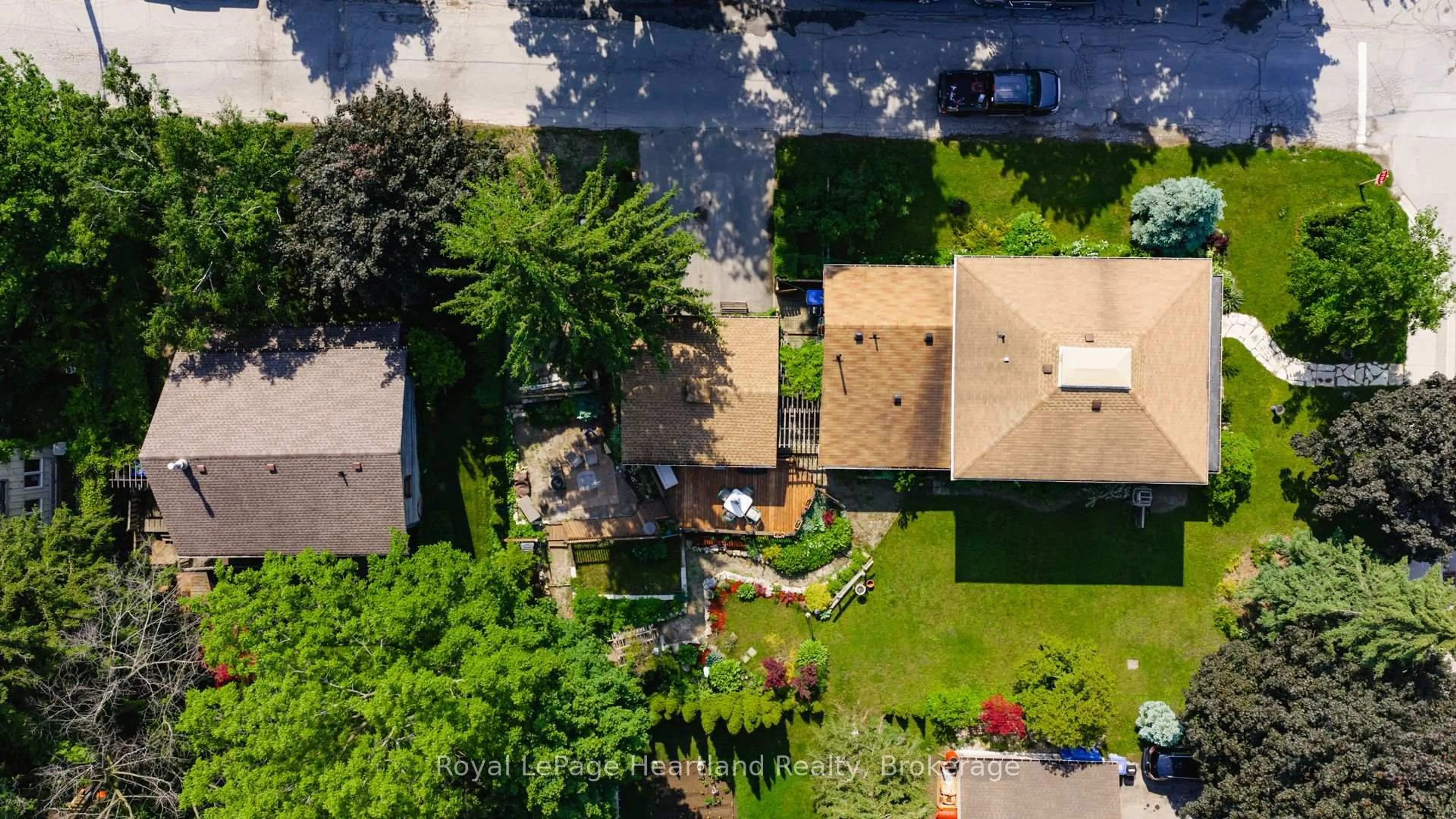 A pic from outside/outdoor area/front of a property/back of a property/a pic from drone, unknown for 131 Rattenbury St, Central Huron Ontario N0M 1L0