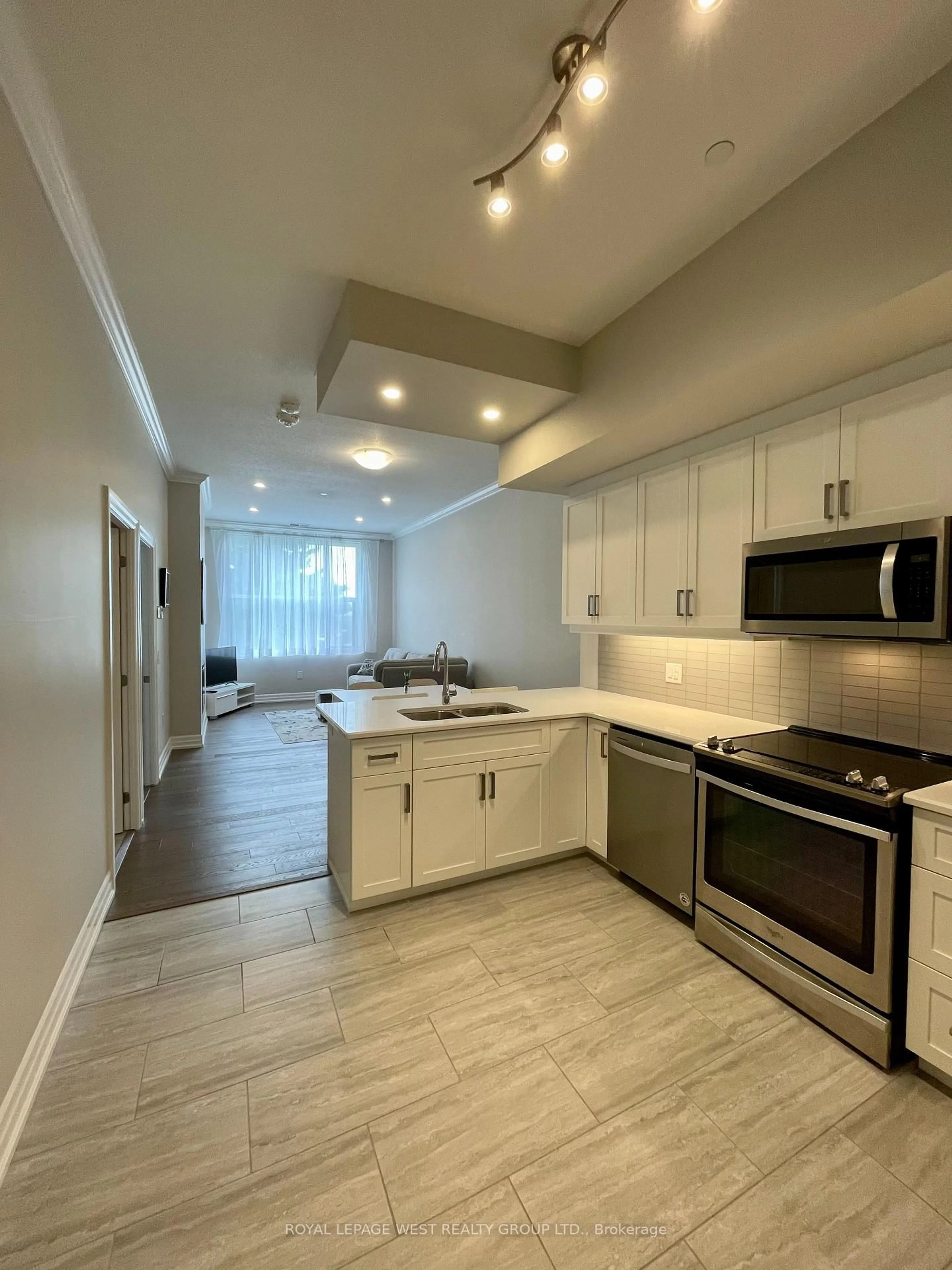 Open concept kitchen, ceramic/tile floor for 1878 Gordon St #108, Guelph Ontario N1L 0P4