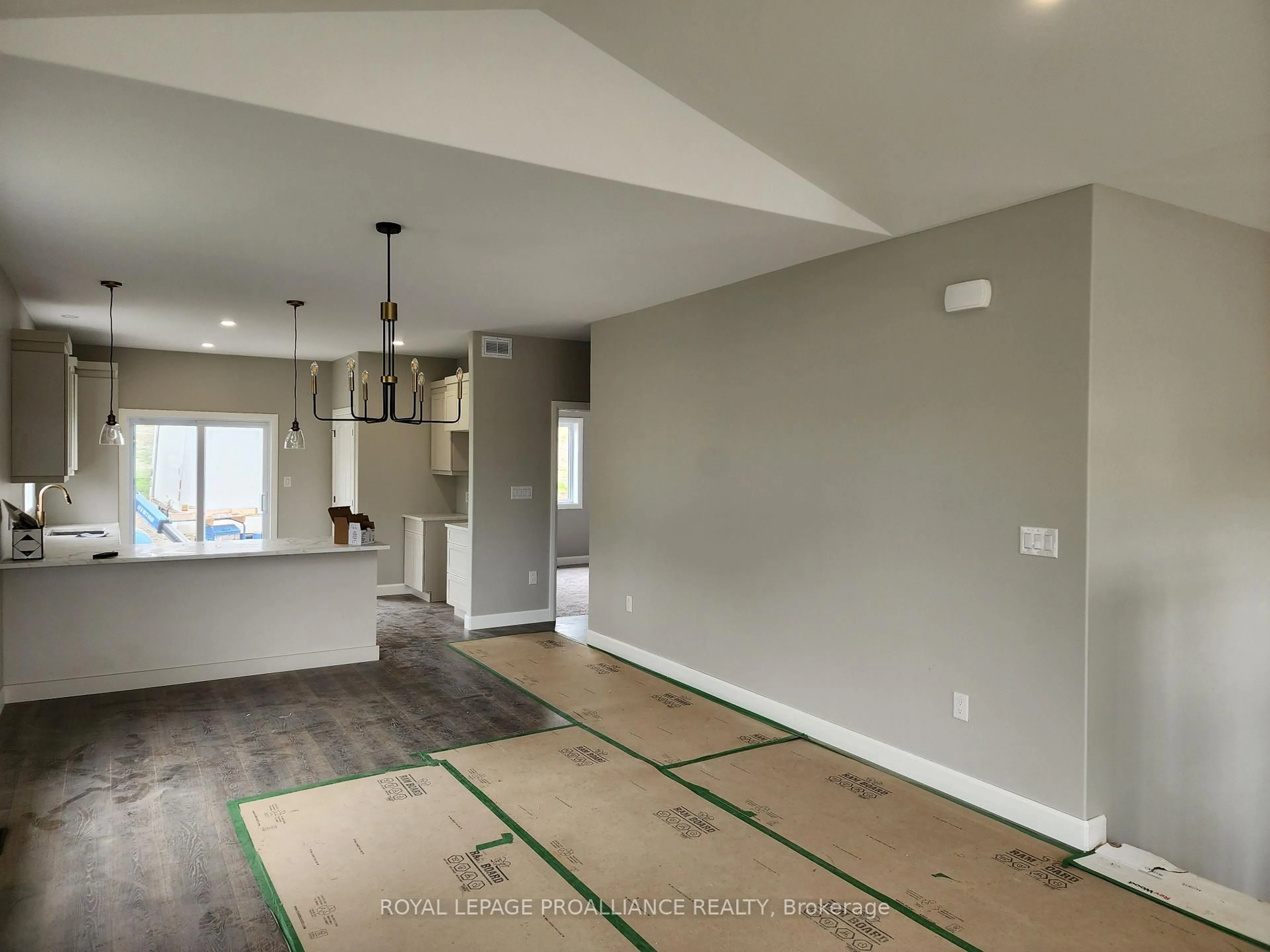 Unknown for 14 Cedarwood St, Hastings Ontario K0K 2C0