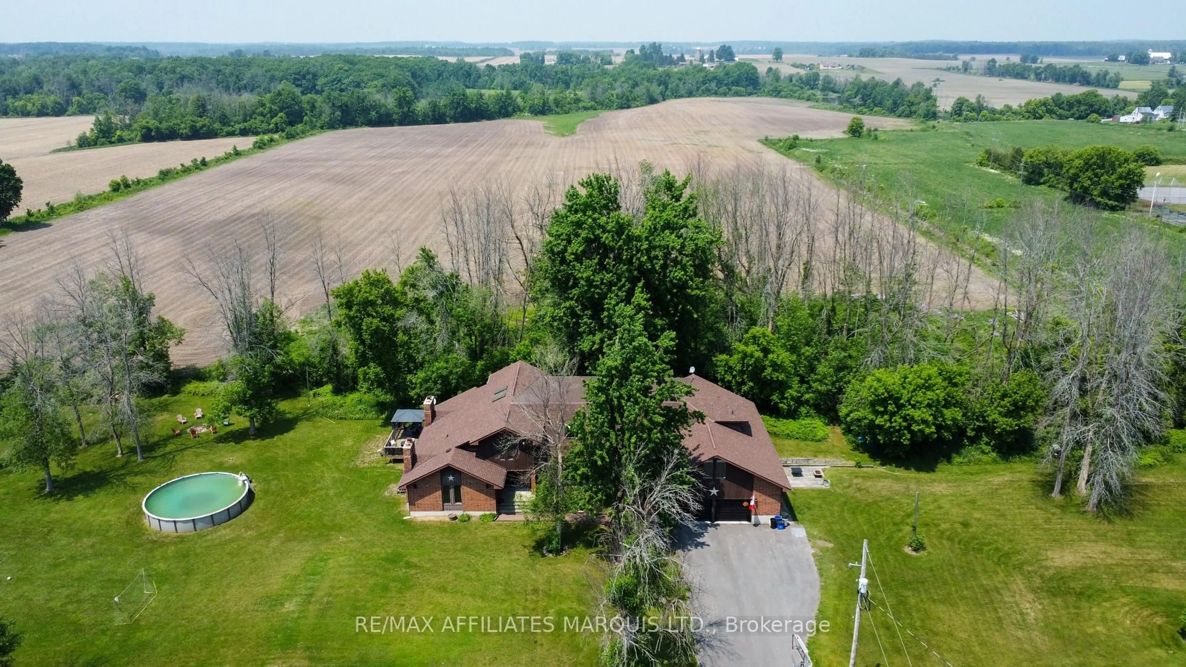 A pic from outside/outdoor area/front of a property/back of a property/a pic from drone, water/lake/river/ocean view for 18467 Andre Ave, South Glengarry Ontario K0C 1S0