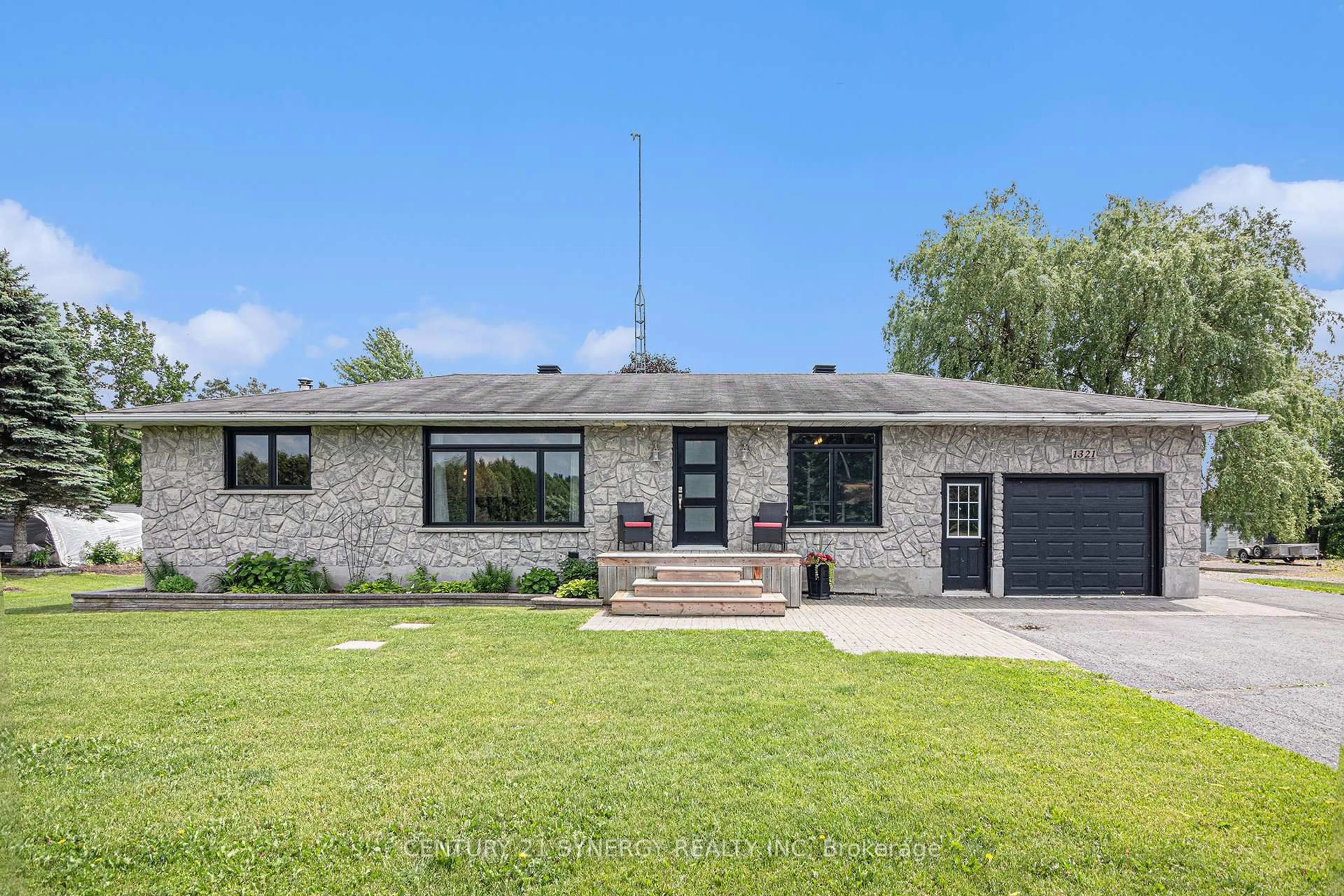 Home with brick exterior material, unknown for 1321 Route 500 Rte, The Nation Ontario K0A 1M0