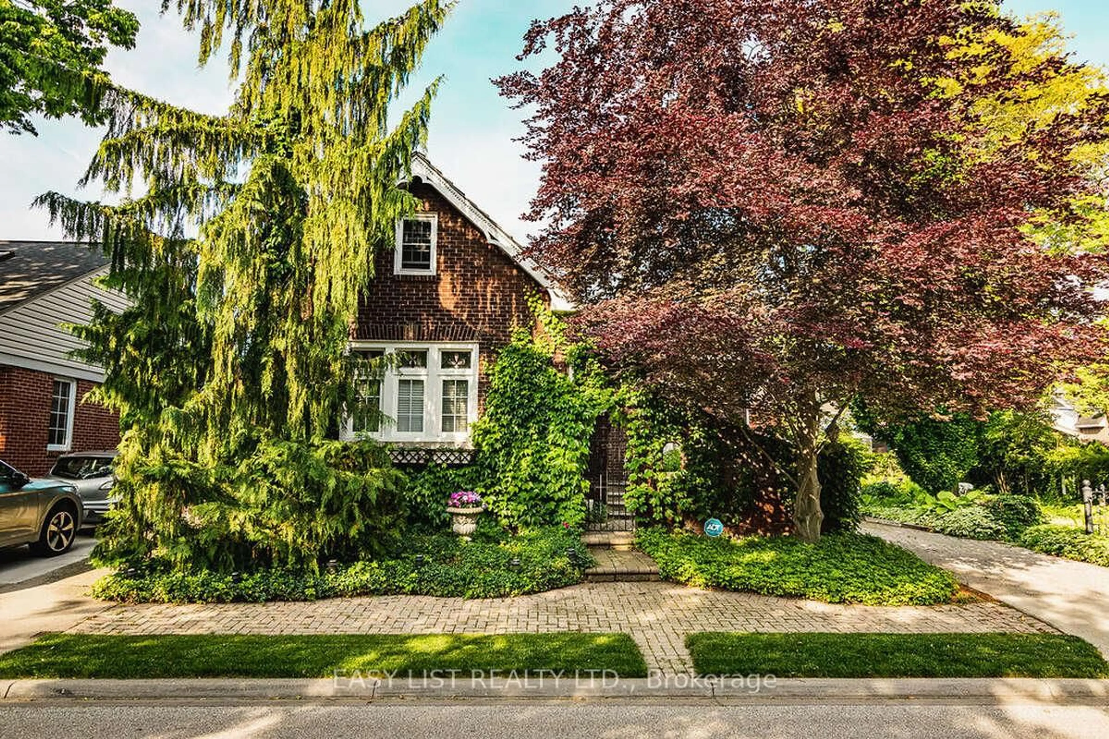 Home with brick exterior material, street for 240 Prado Pl, Windsor Ontario N8S 2H1