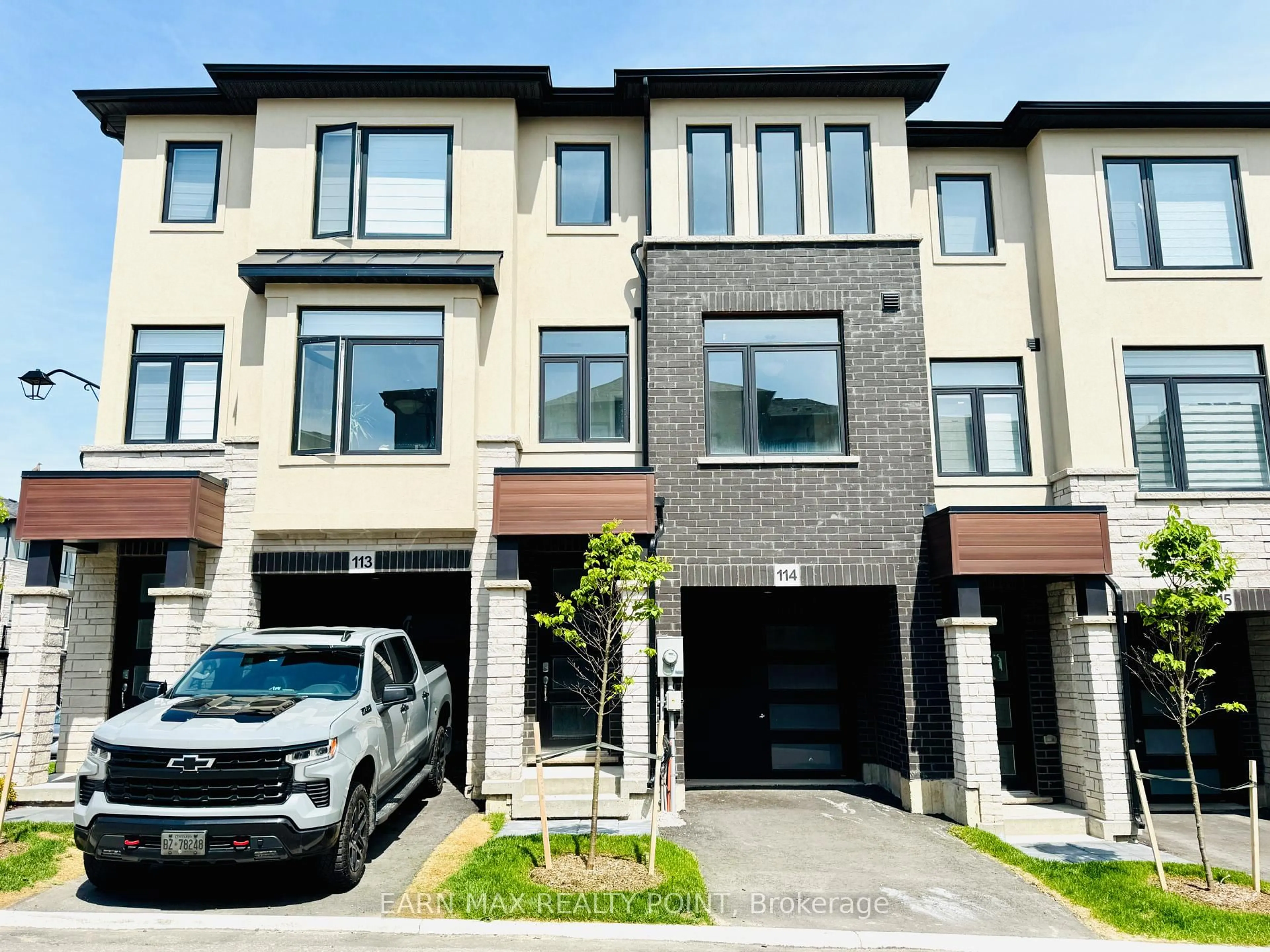 Unknown for 155 Equestrian Way #114, Cambridge Ontario N3E 0E8