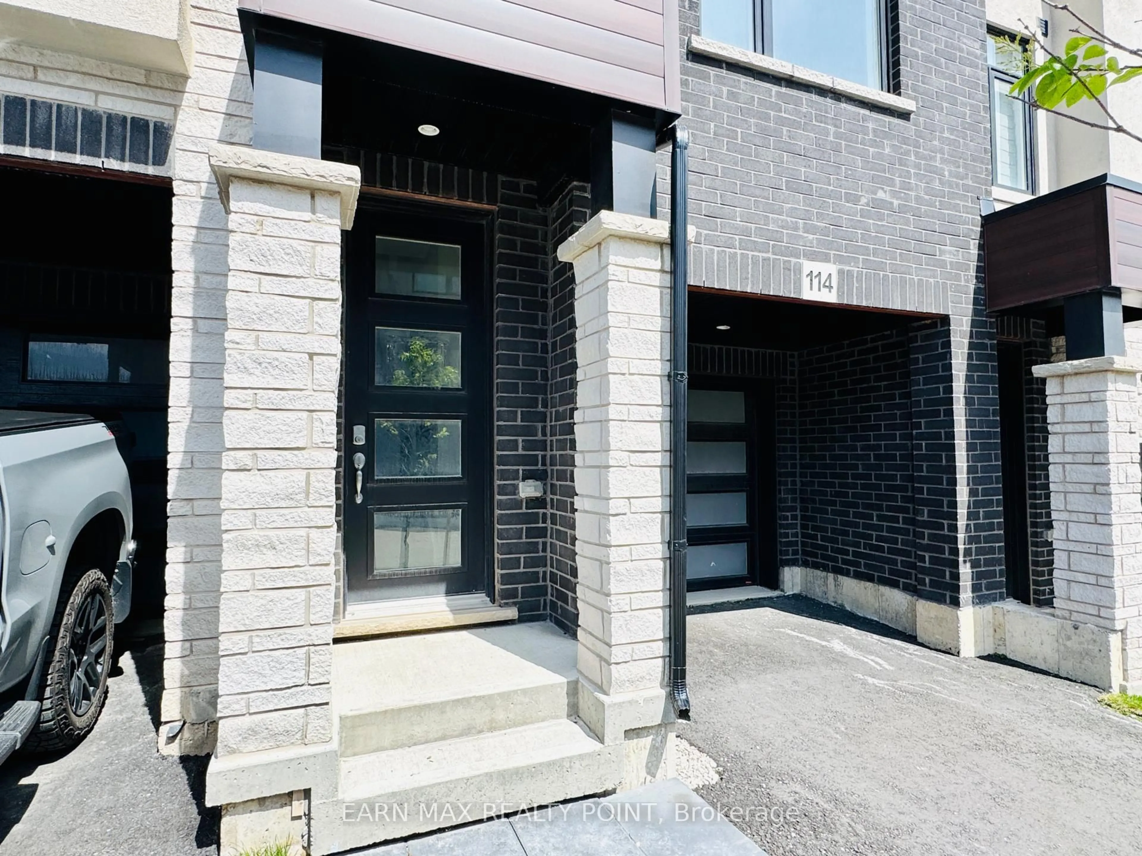 Unknown for 155 Equestrian Way #114, Cambridge Ontario N3E 0E8