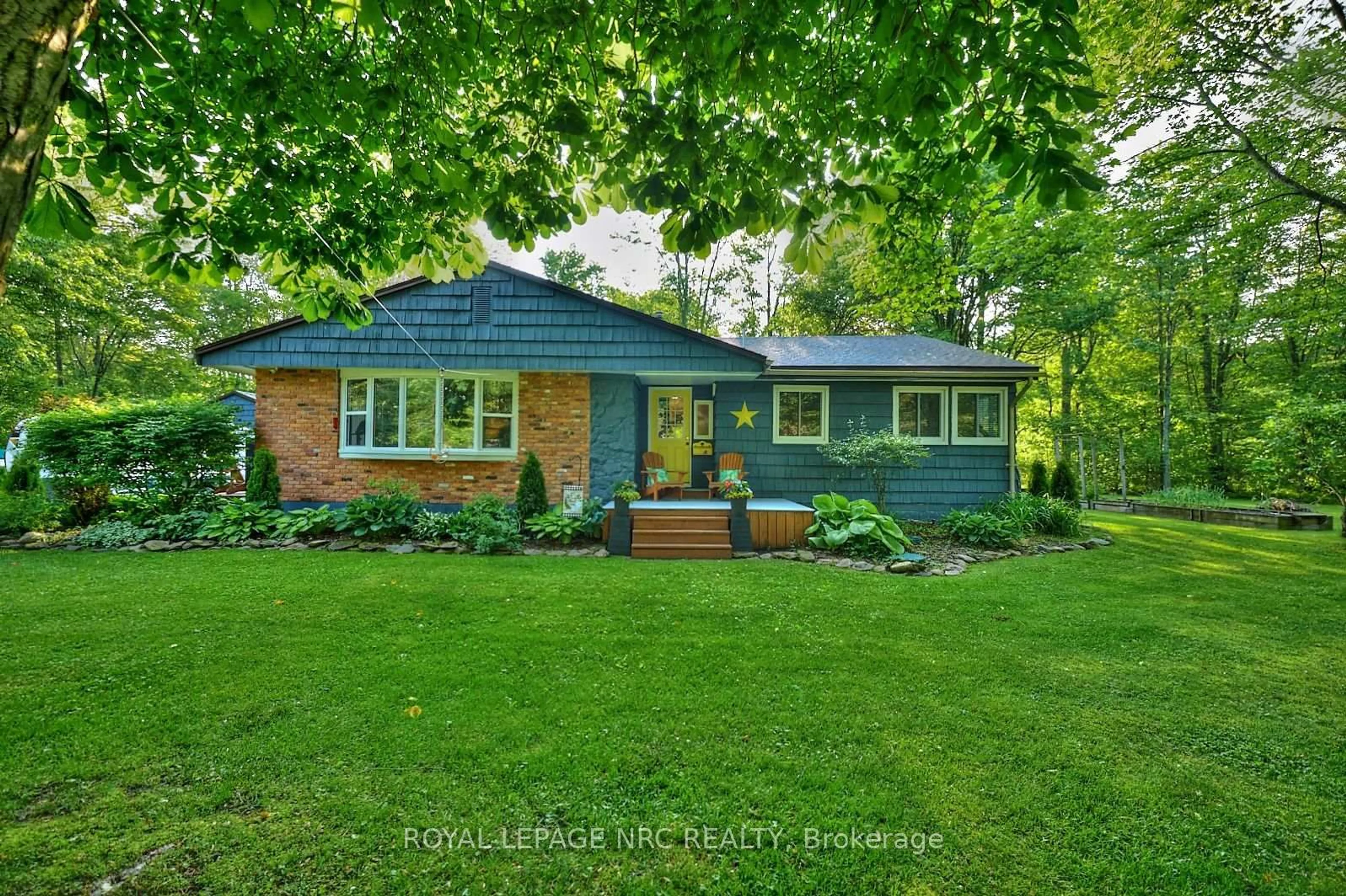 Home with brick exterior material, street for 599 Wyldewood Rd, Port Colborne Ontario L0S 1R0