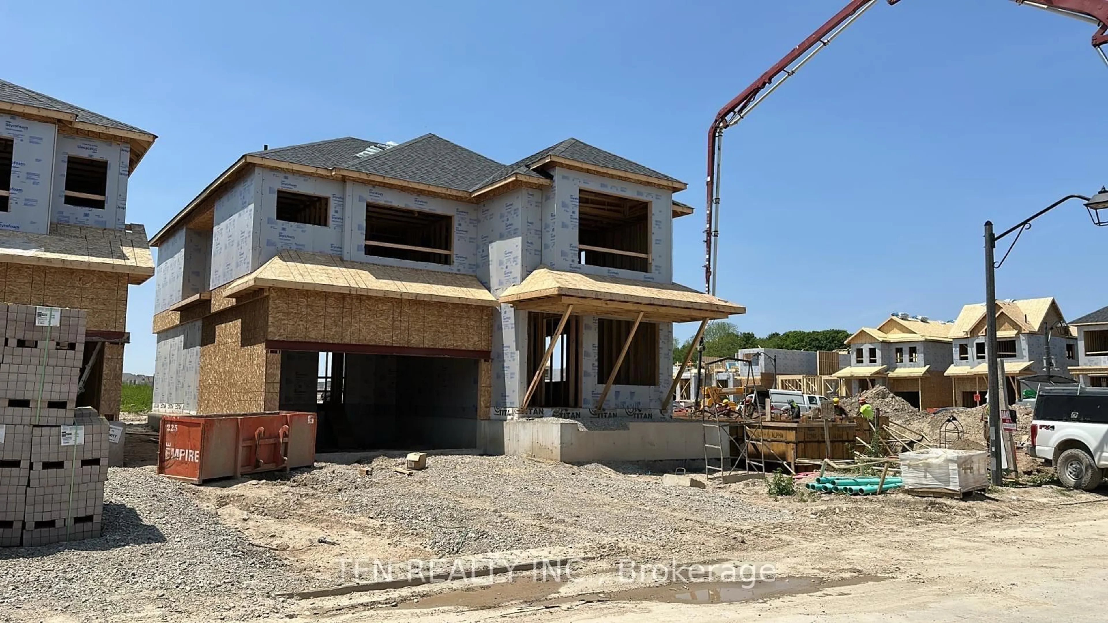 Home with brick exterior material, building for 6 Wilmot Rd, Brantford Ontario N3T 0K8