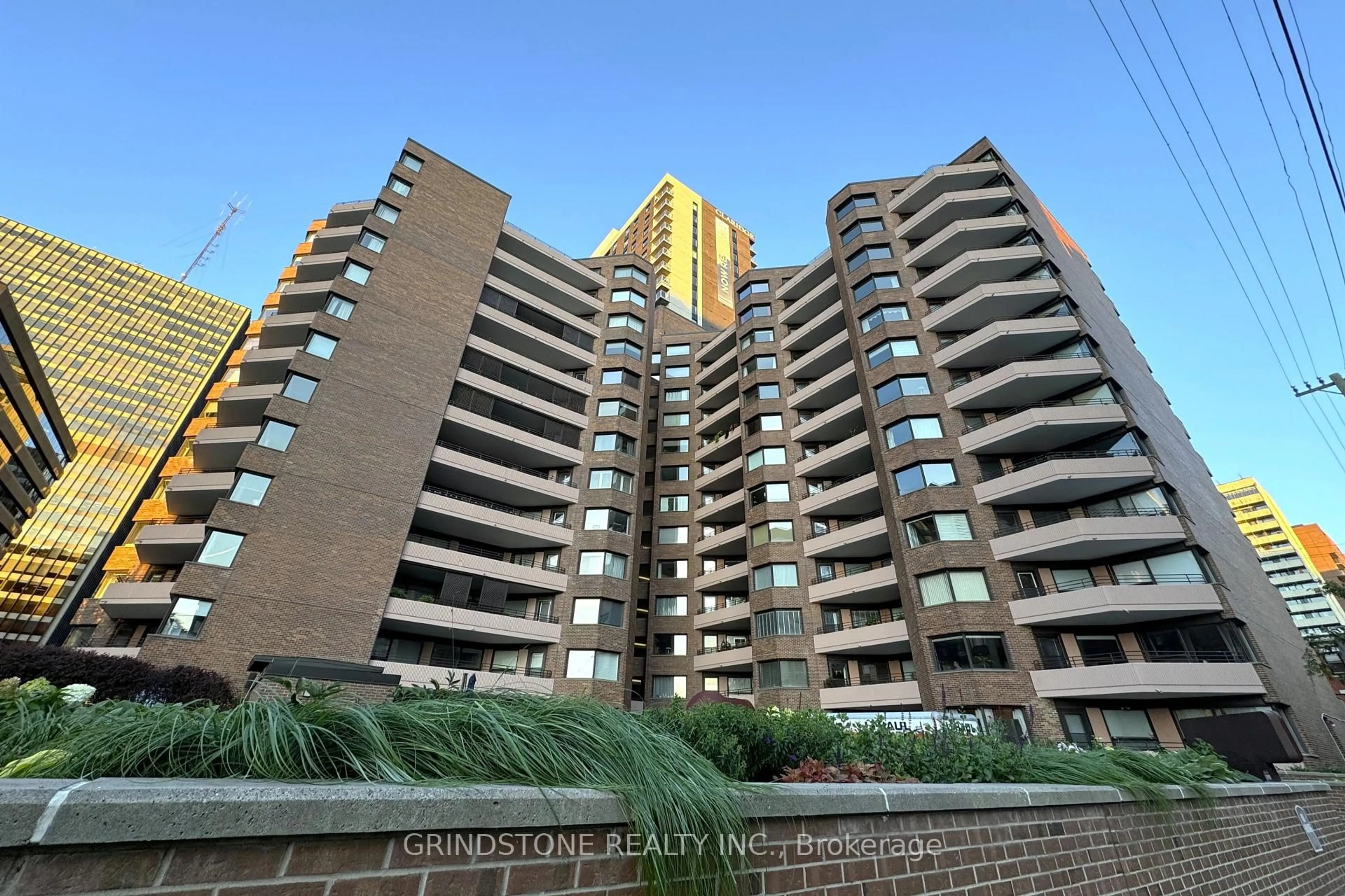 Unknown for 151 Bay St #1203, Ottawa Ontario K1R 7T2