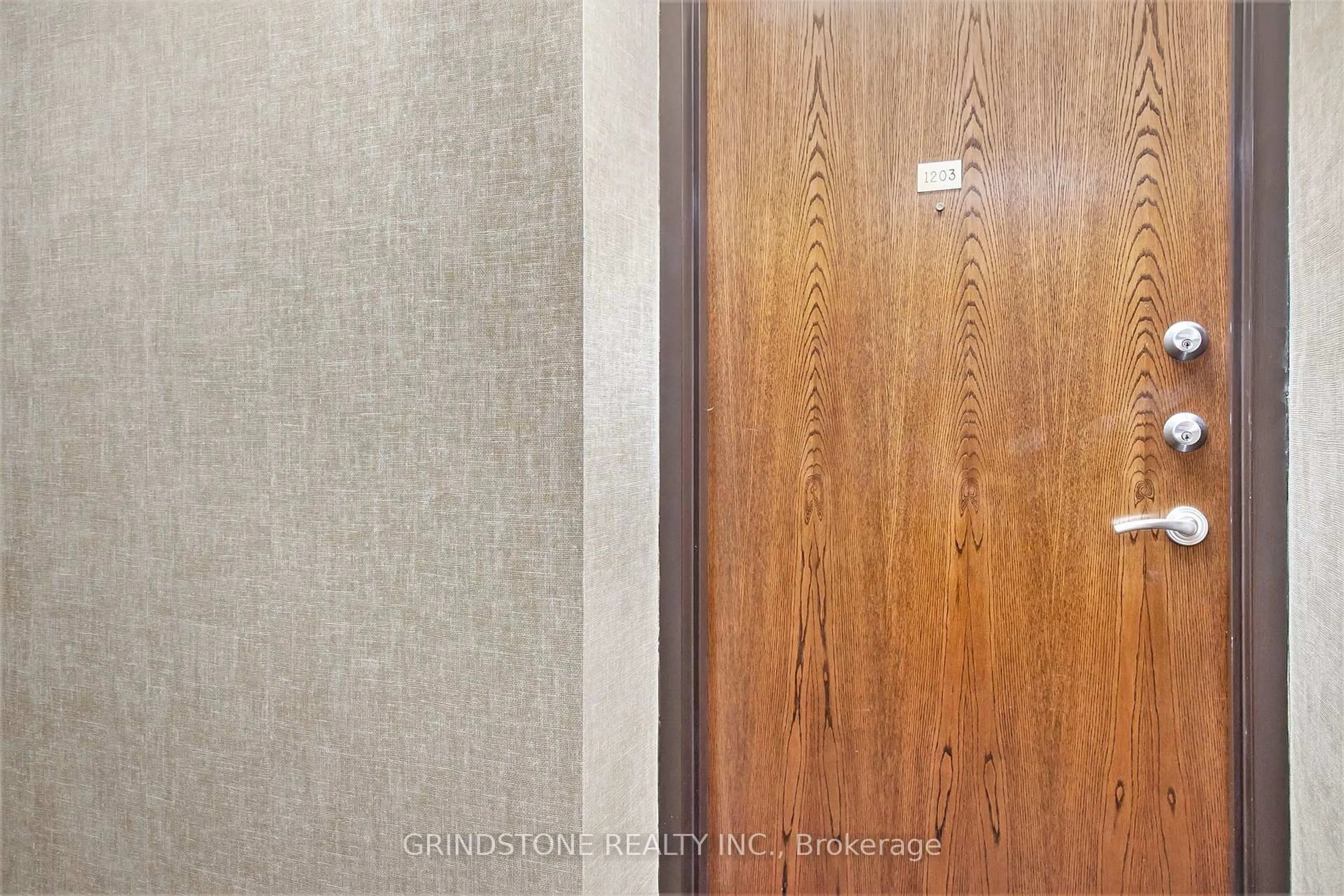 Unknown for 151 Bay St #1203, Ottawa Ontario K1R 7T2