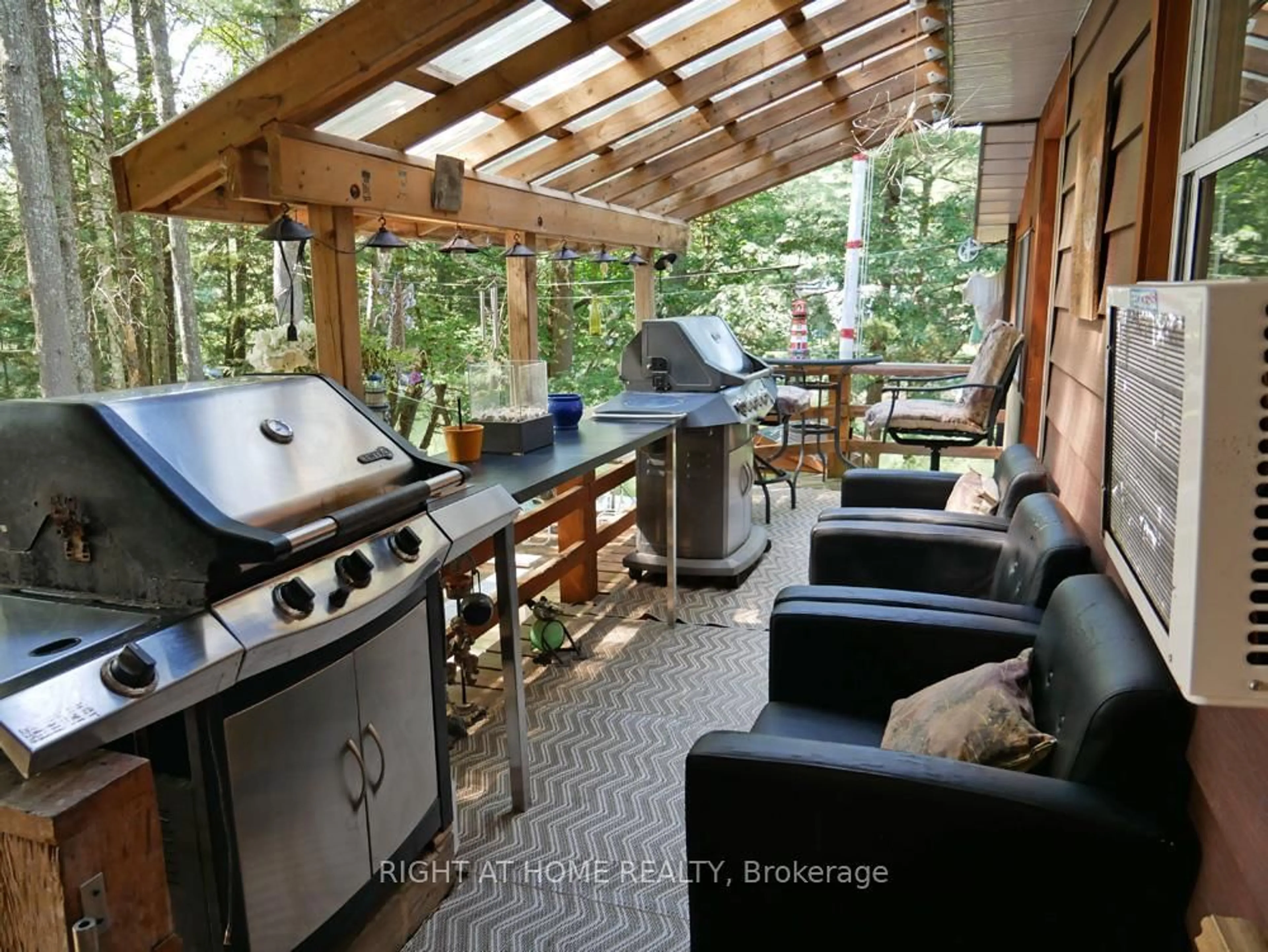 Patio, unknown for 1130 Towering Oaks Tr, Minden Hills Ontario K0M 2L1