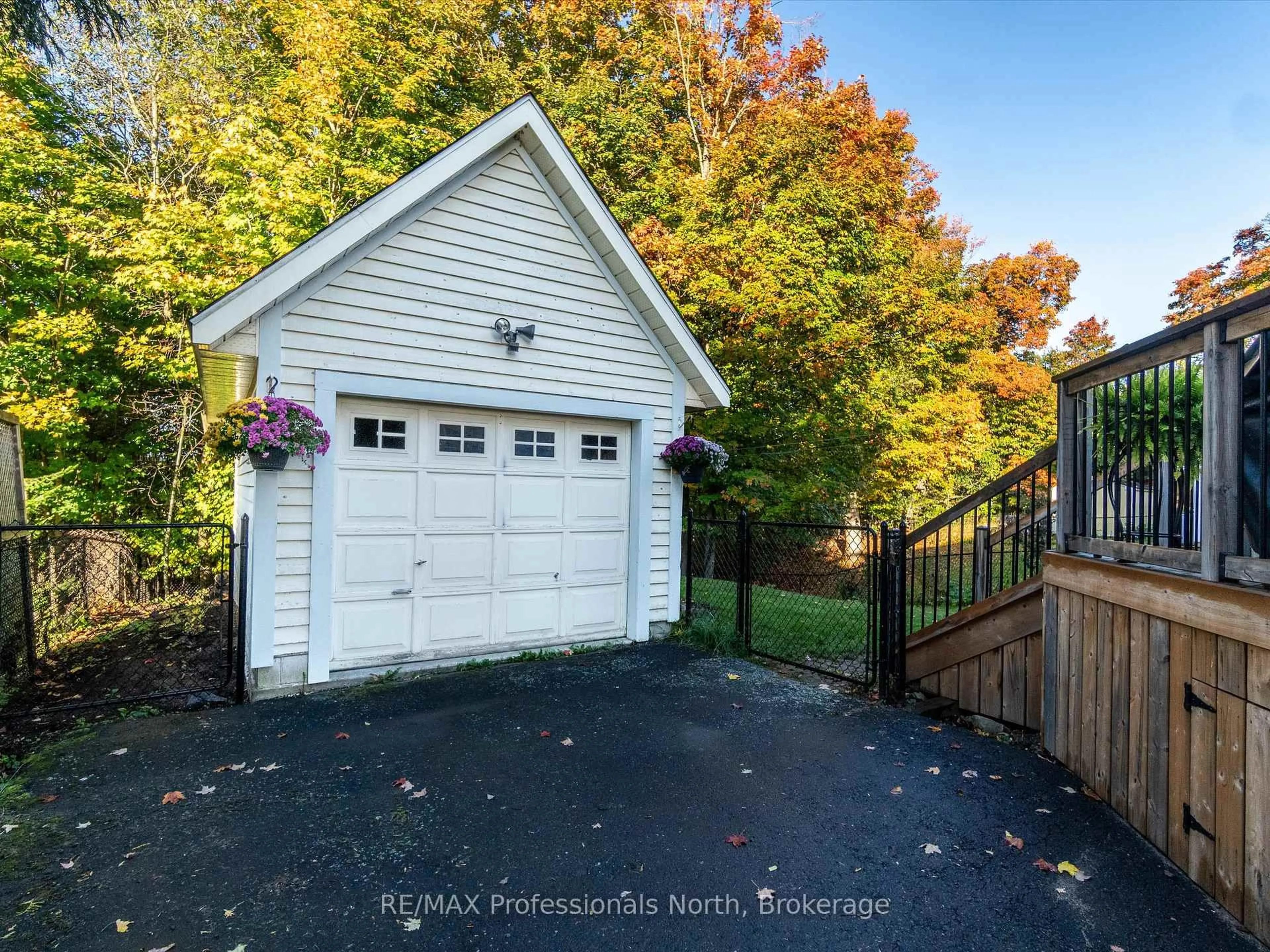 Unknown for 26 COATES Ave, Bracebridge Ontario P1L 1Y5