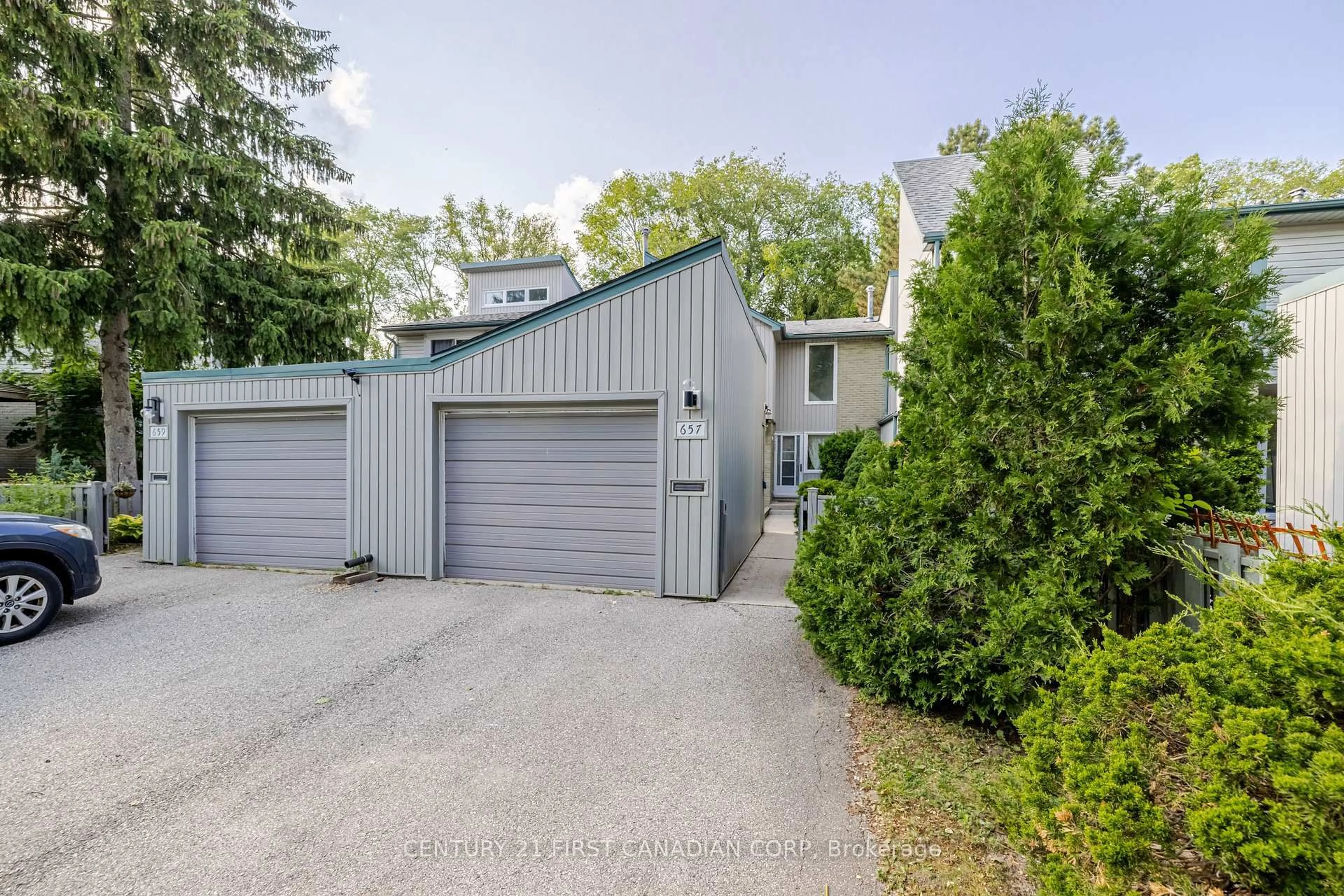 Unknown for 657 Woodcrest Blvd #14, London South Ontario N6K 1P8