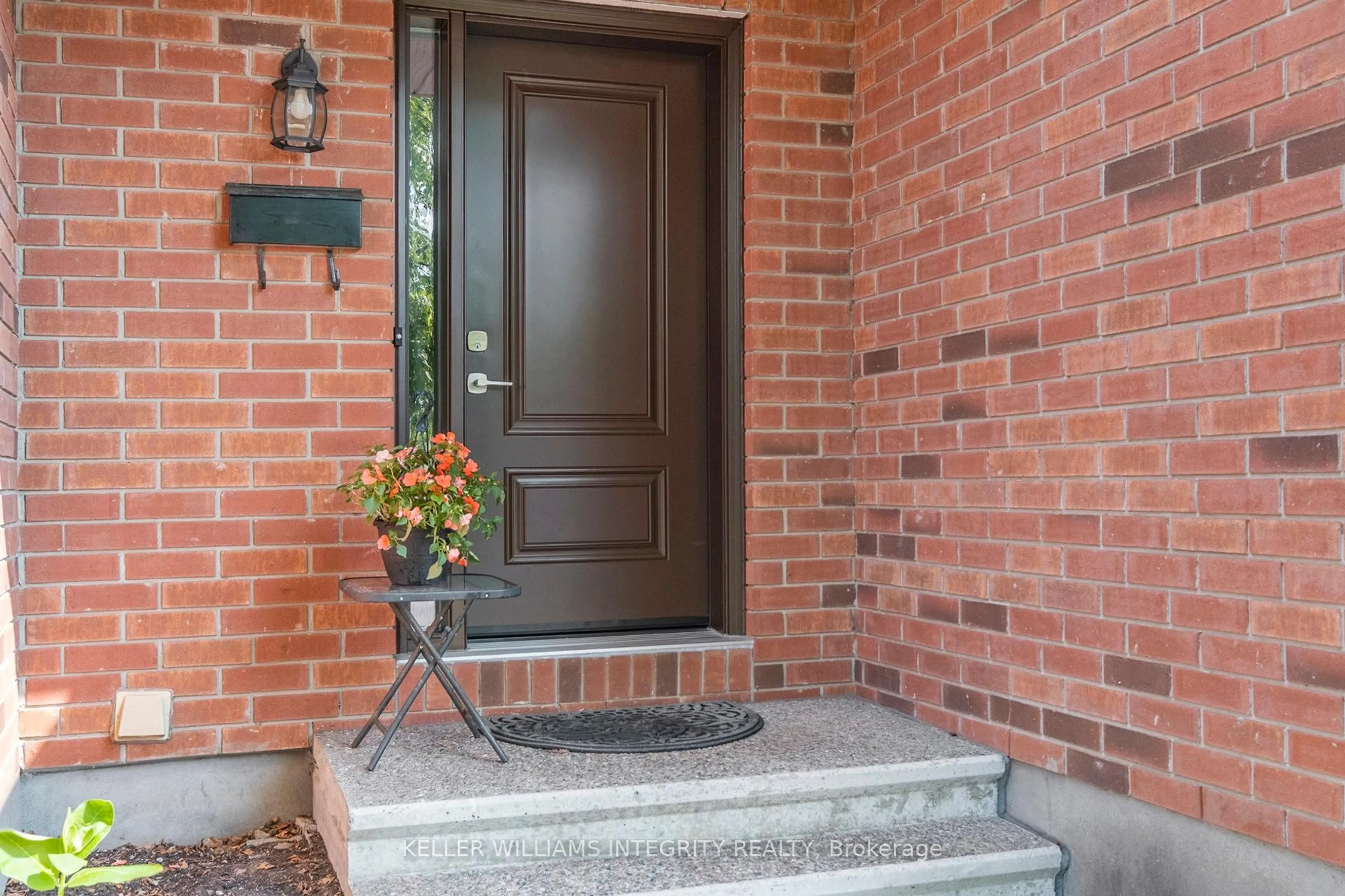Unknown for 41 Sedona St, Ottawa Ontario K2J 4K4