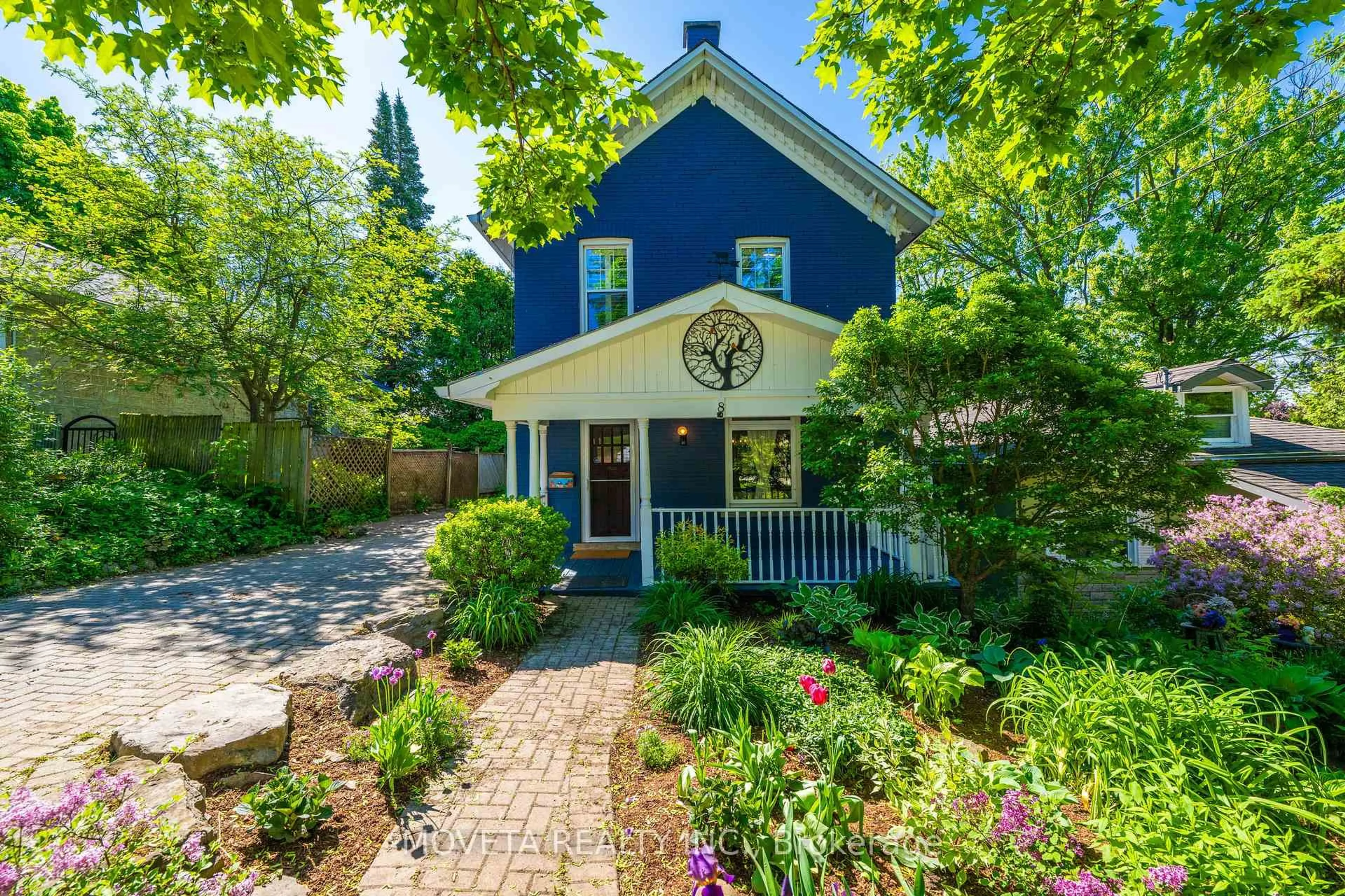 Unknown for 8 Durham St, Guelph Ontario N1H 2Y2