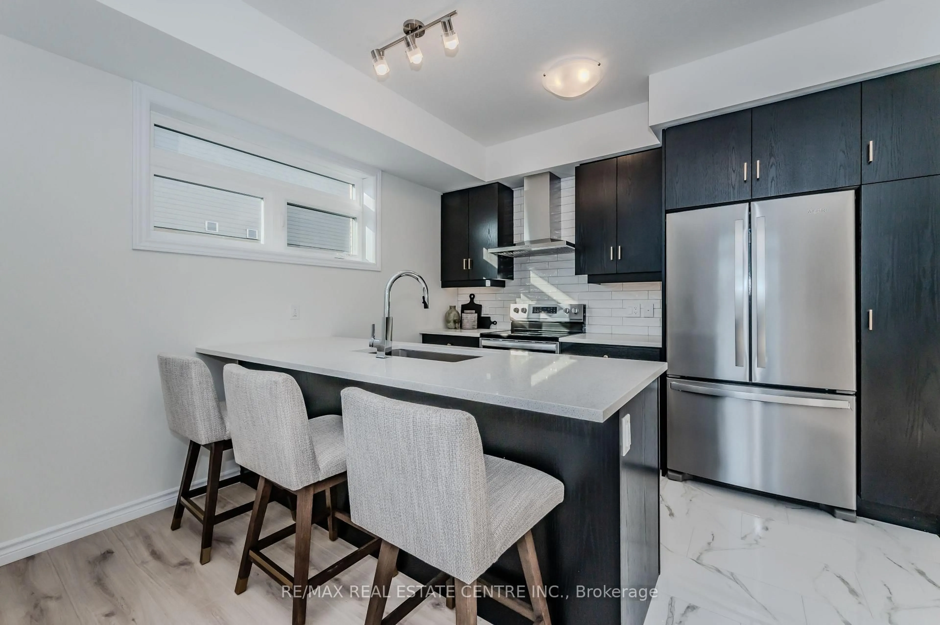 Open concept kitchen, ceramic/tile floor for 22 Lomond Lane, Kitchener Ontario N2R 0T6