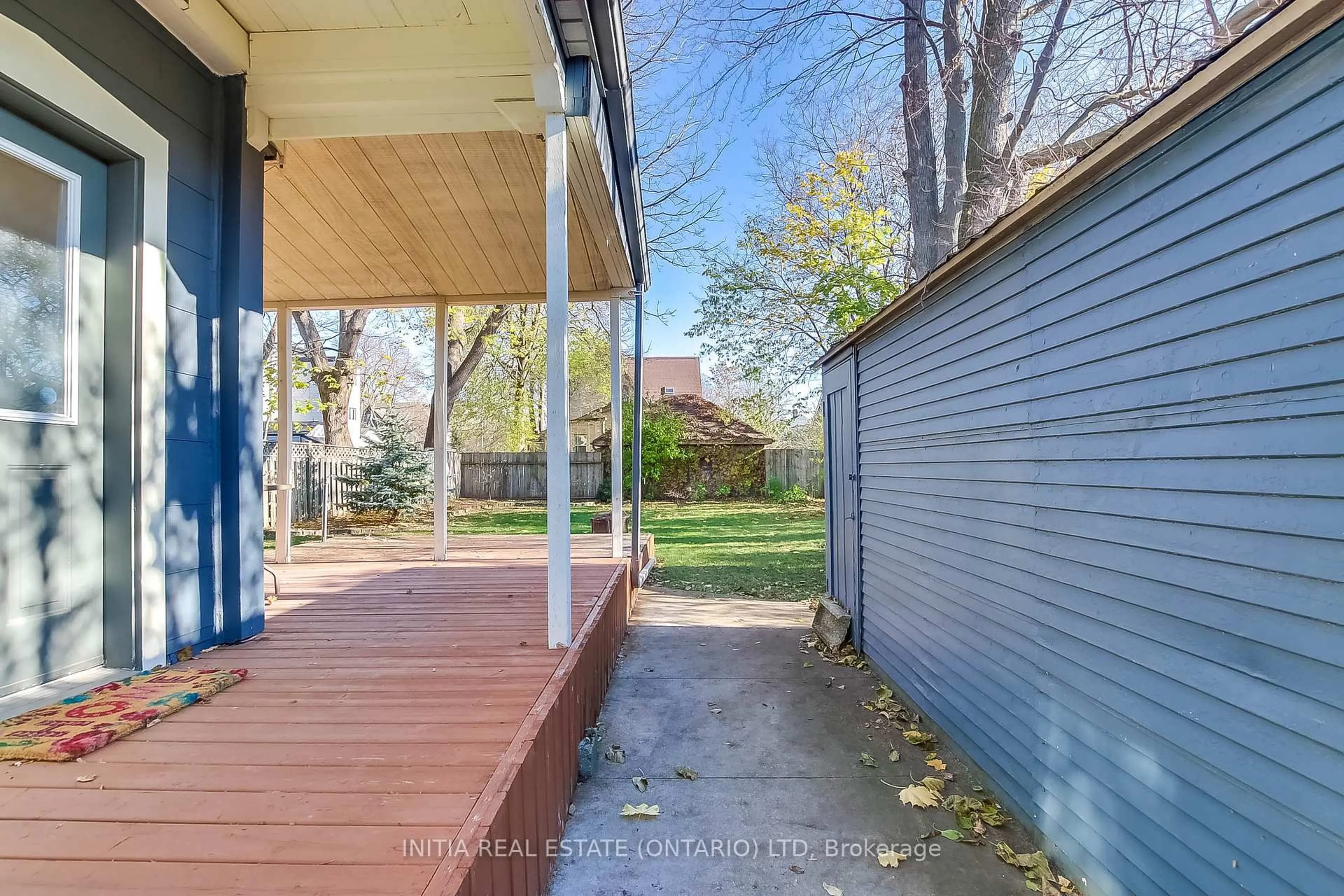Unknown for 30 Cartwright St, London East Ontario N6B 2W4