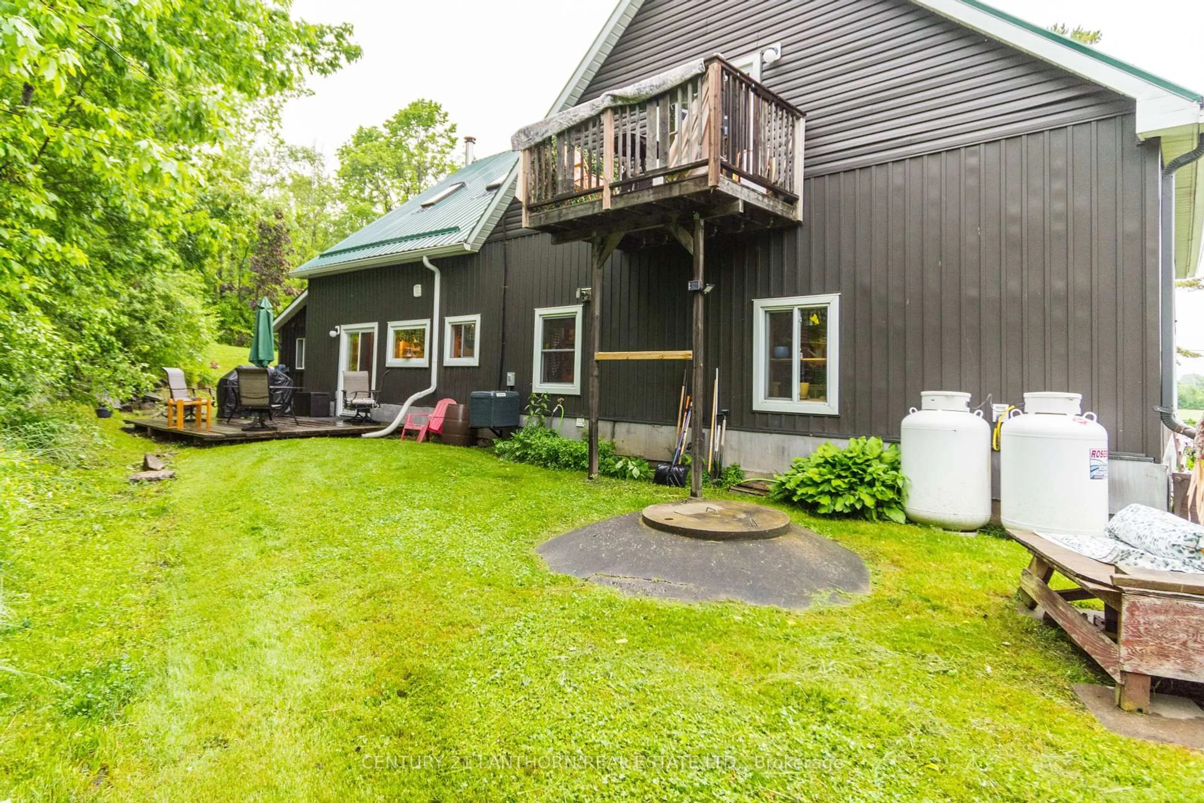 Patio, unknown for 29 Factory Rd, Stirling Ontario K0K 3E0
