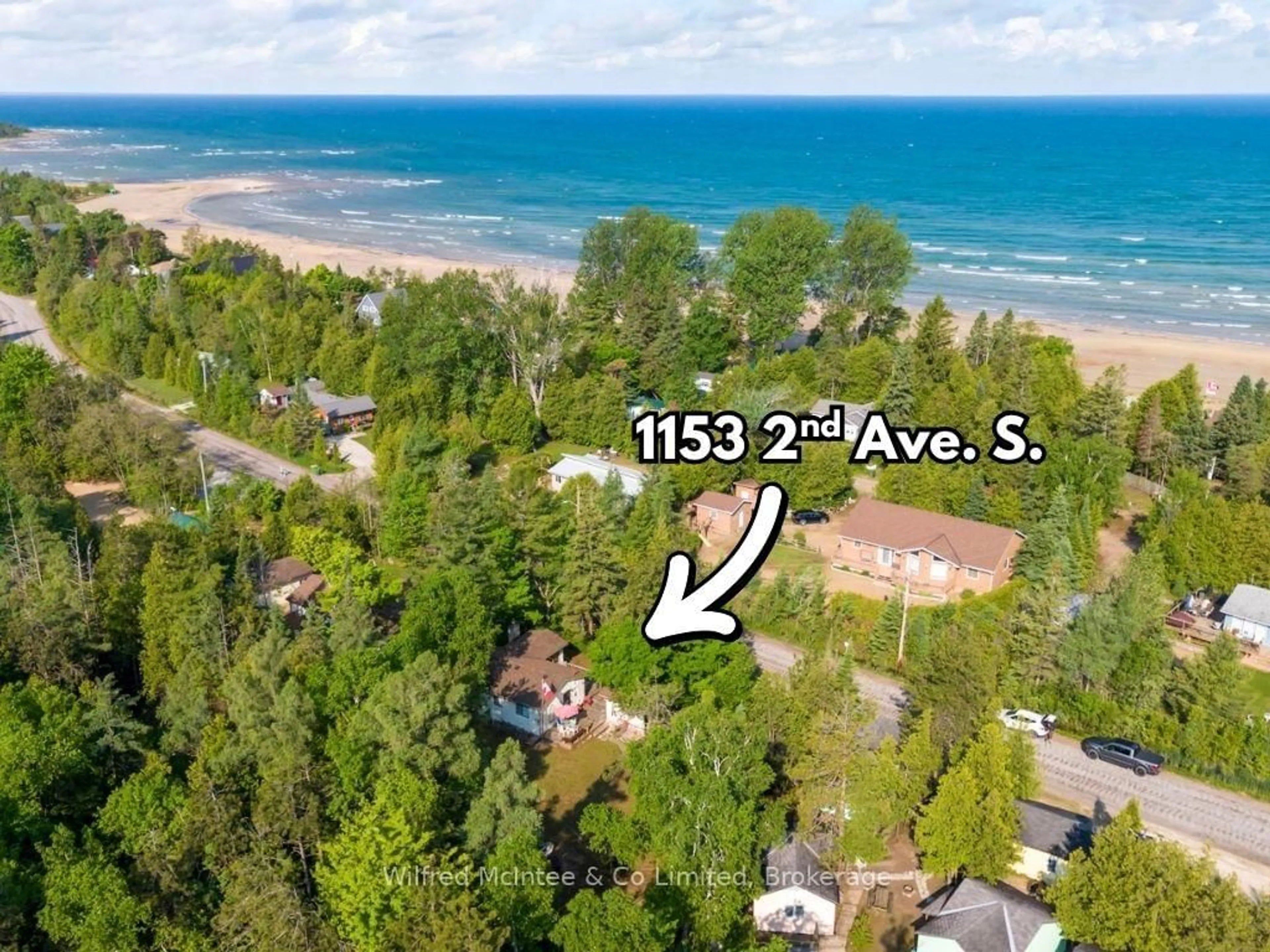 A pic from outside/outdoor area/front of a property/back of a property/a pic from drone, water/lake/river/ocean view for 1153 2ND Ave, Native Leased Lands Ontario N0H 2G0