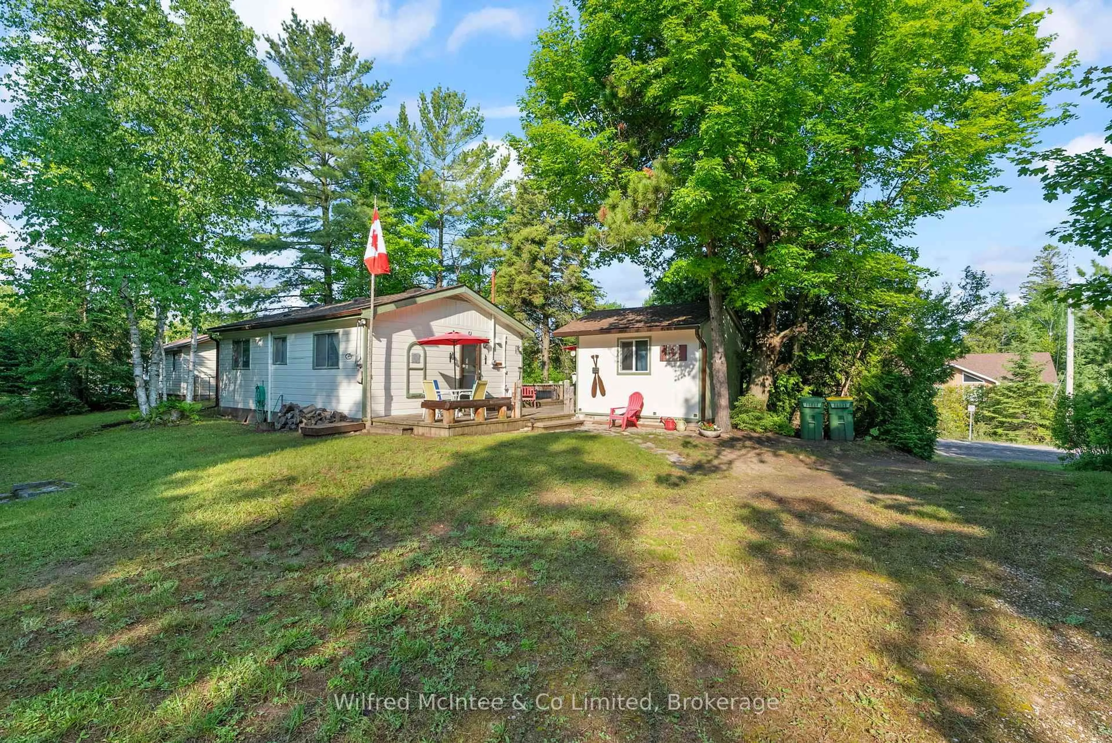 A pic from outside/outdoor area/front of a property/back of a property/a pic from drone, unknown for 1153 2ND Ave, Native Leased Lands Ontario N0H 2G0