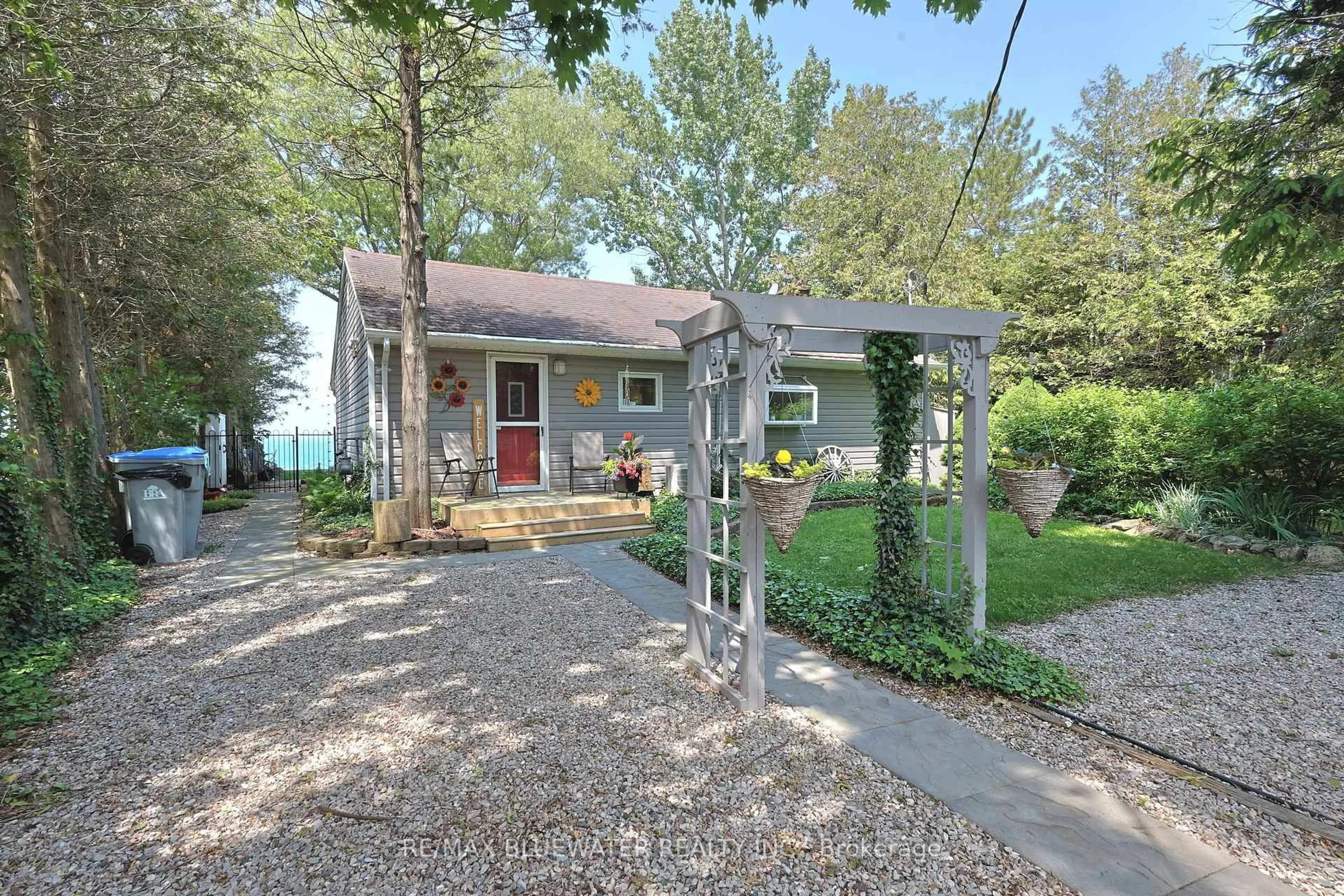 Home with brick exterior material, street for 72209 Lakeshore Dr, Bluewater Ontario N0M 1N0