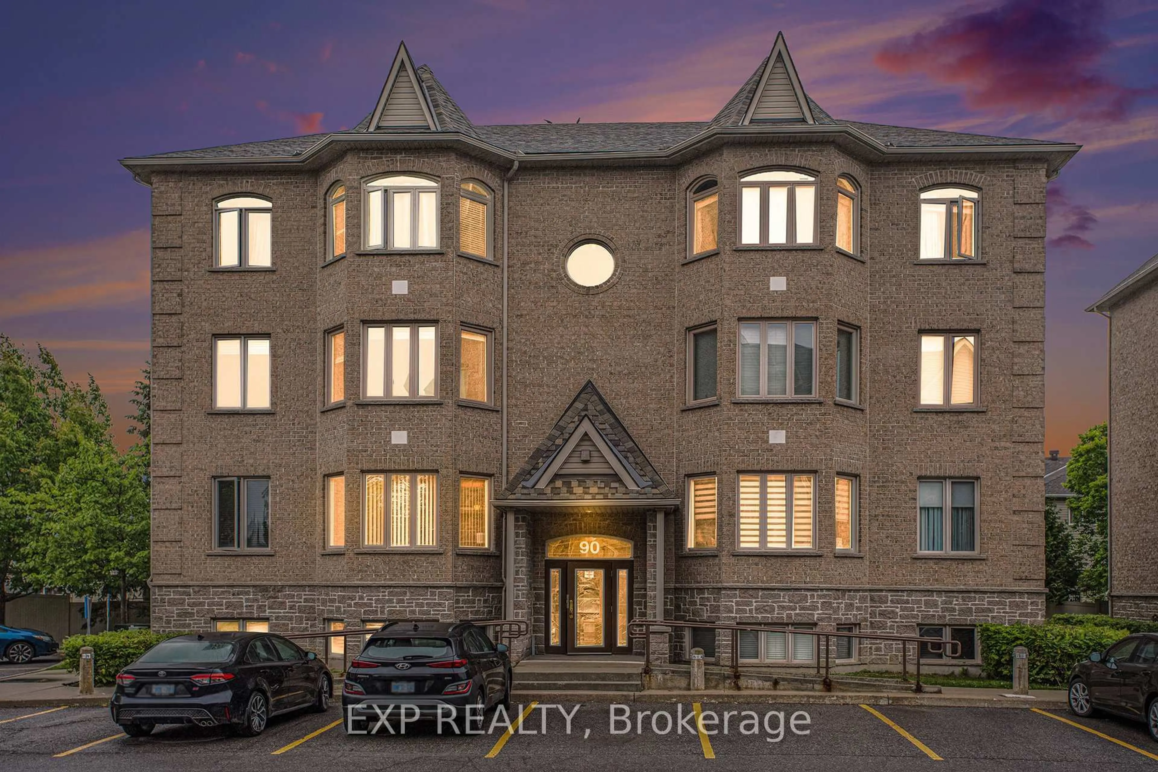 Unknown for 90 Briargate Private #5, Ottawa Ontario K4A 0C4