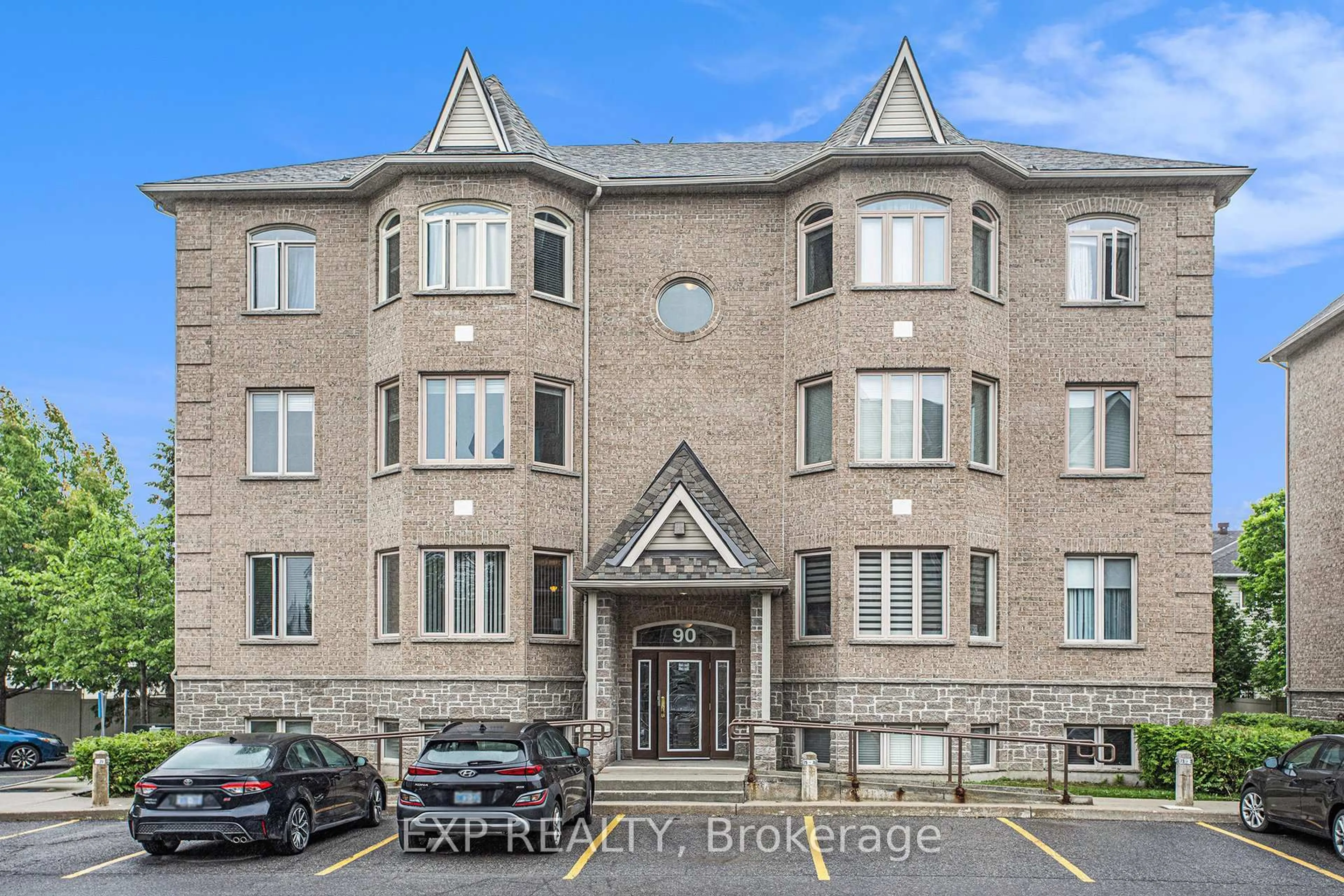 Unknown for 90 Briargate Private #5, Ottawa Ontario K4A 0C4