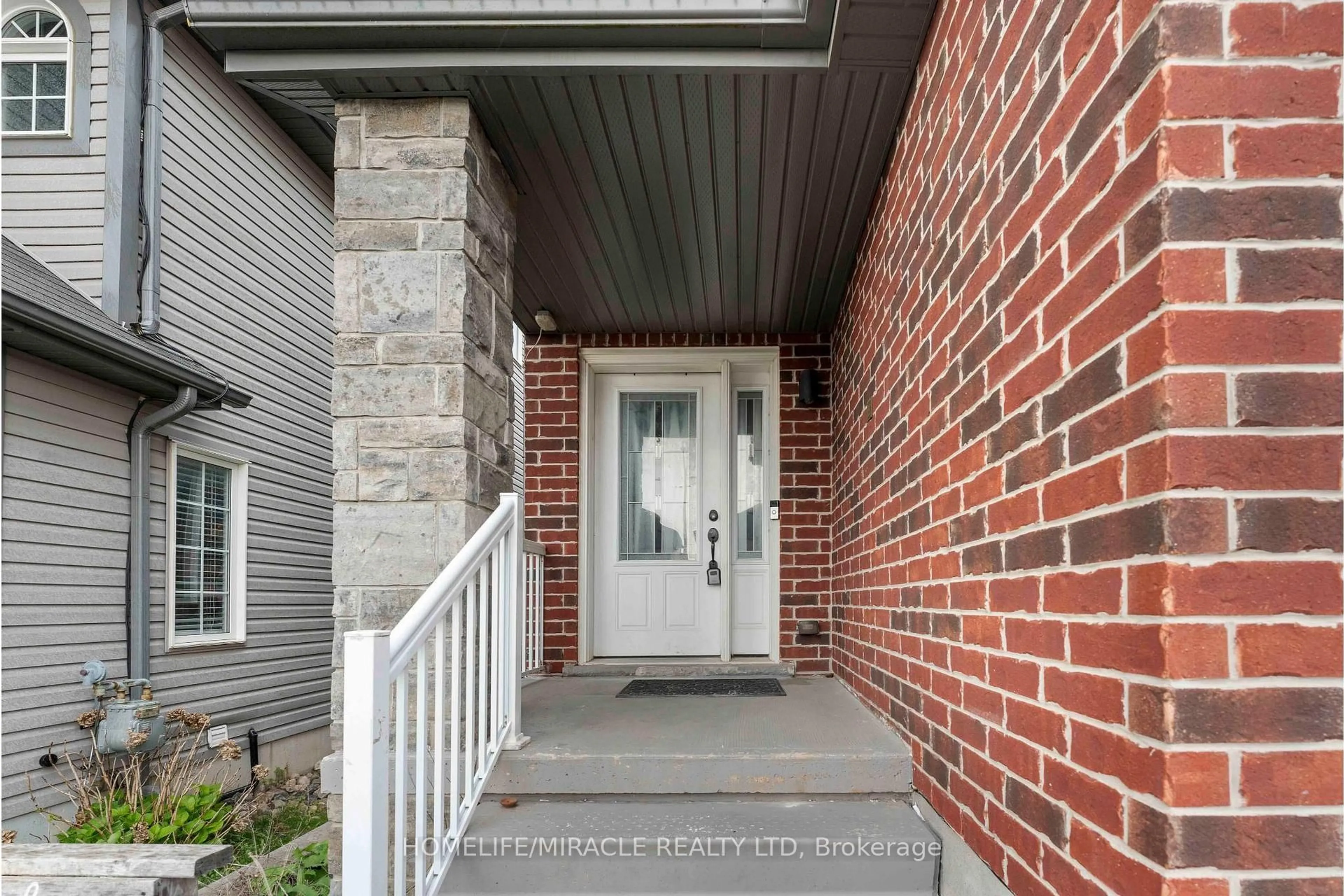 Unknown for 6 Pompeii St, Kitchener Ontario N2R 0A8