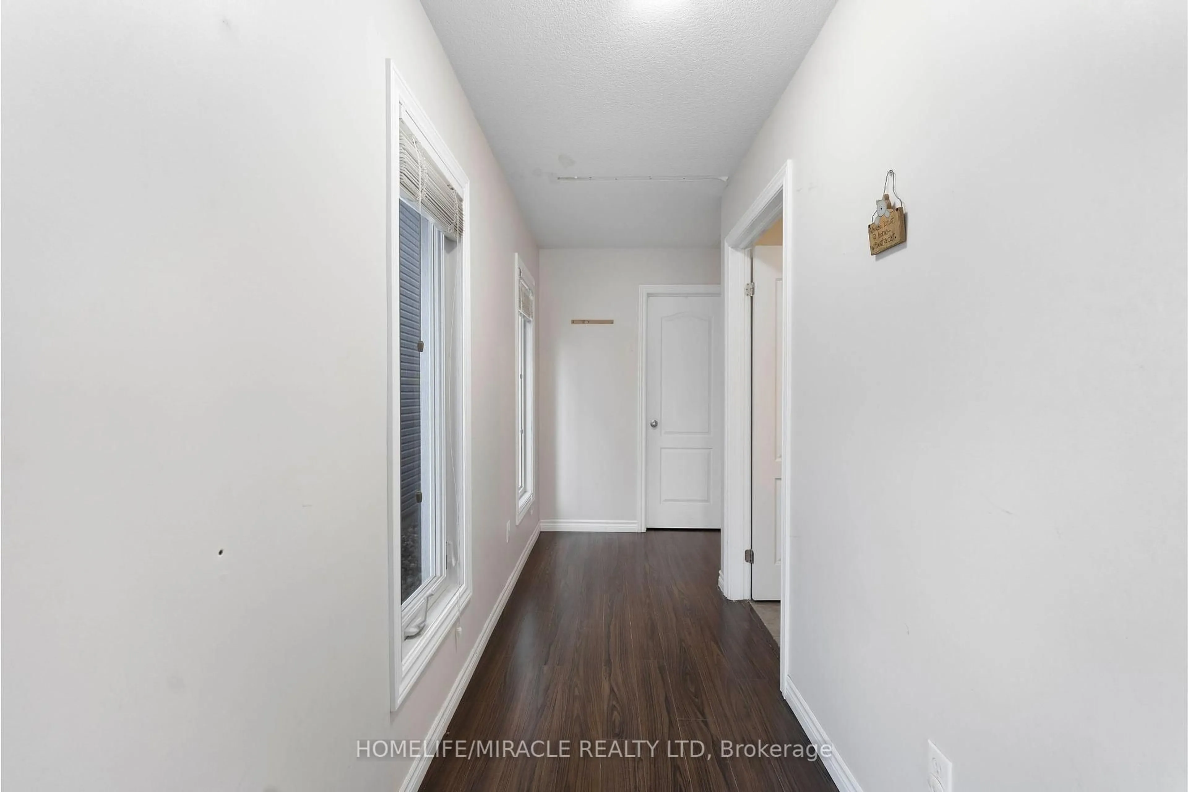 A pic of a room for 6 Pompeii St, Kitchener Ontario N2R 0A8