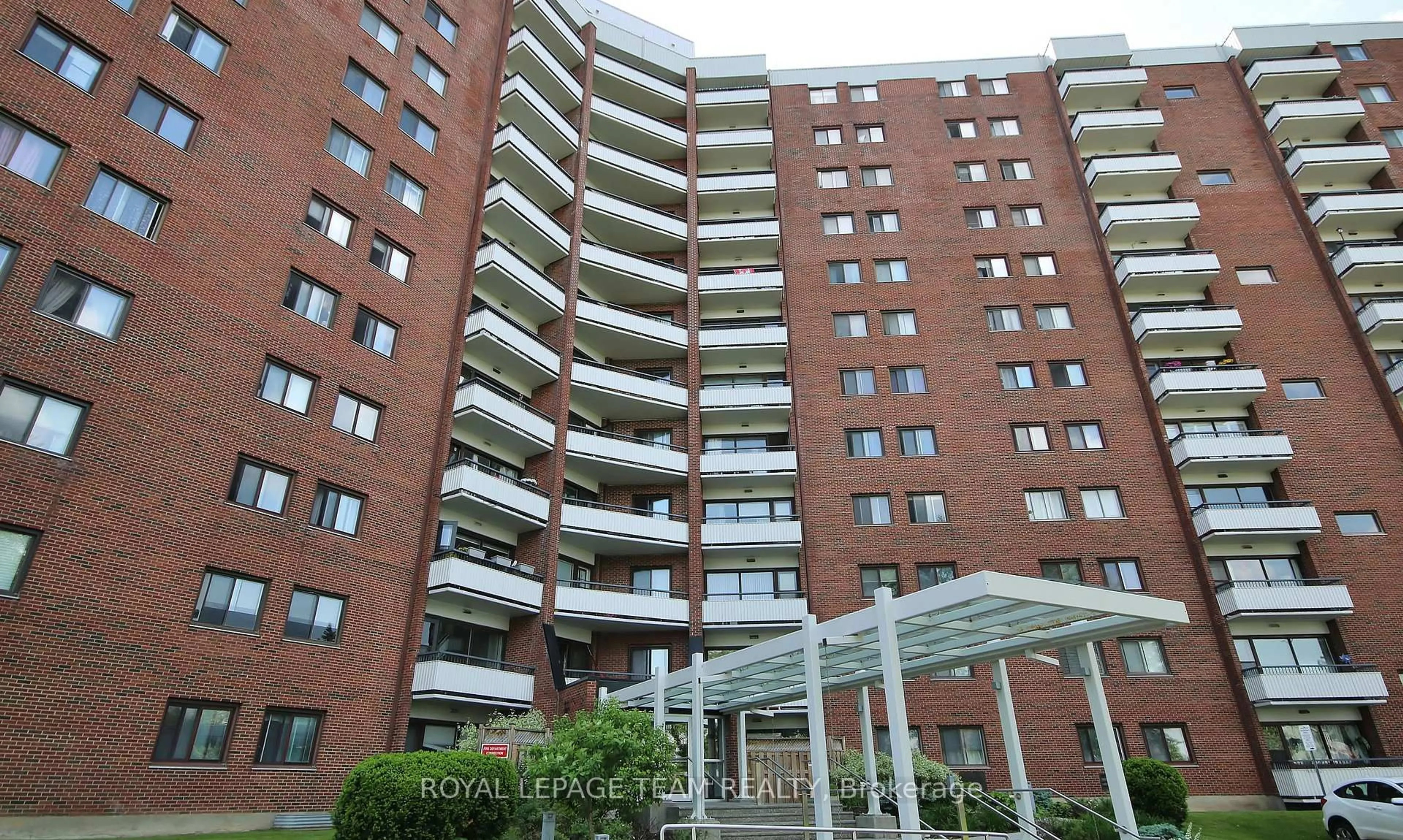 Unknown for 20 Chesterton Dr #708, Ottawa Ontario K2E 6Z7