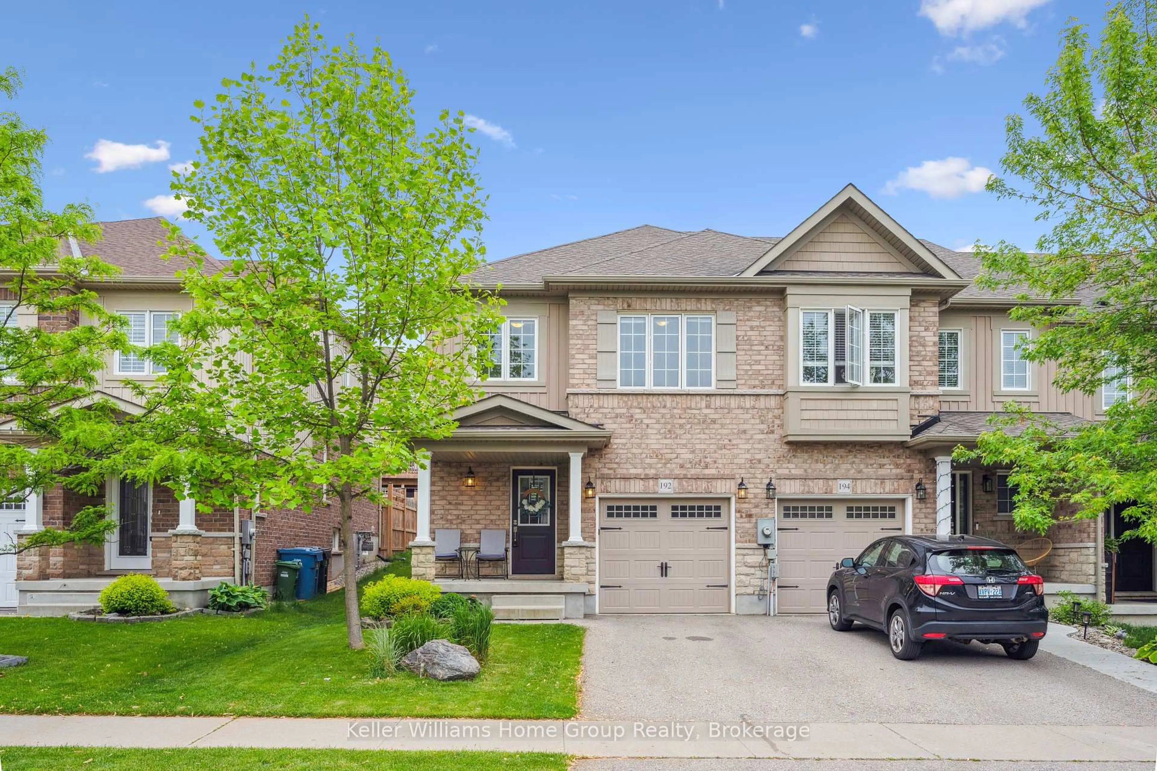 Home with brick exterior material, street for 192 Summit Ridge Dr, Guelph Ontario N1E 0L7