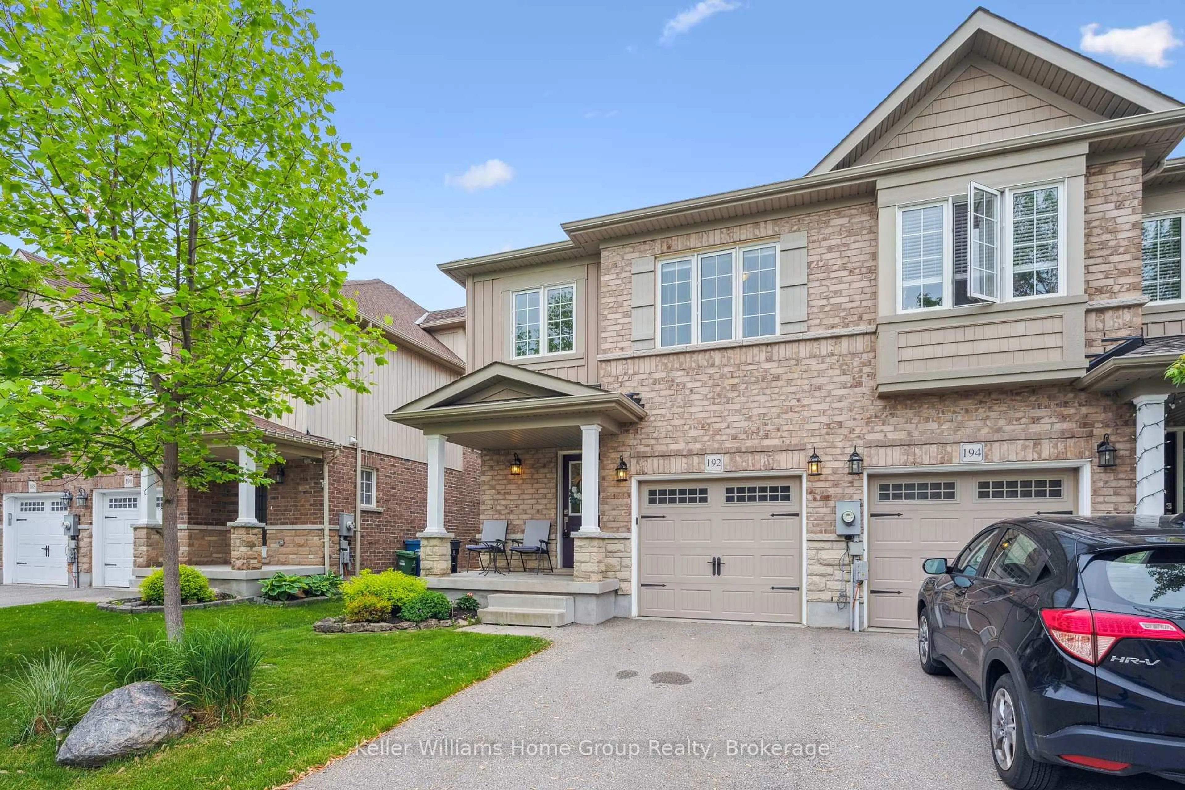 Home with brick exterior material, street for 192 Summit Ridge Dr, Guelph Ontario N1E 0L7