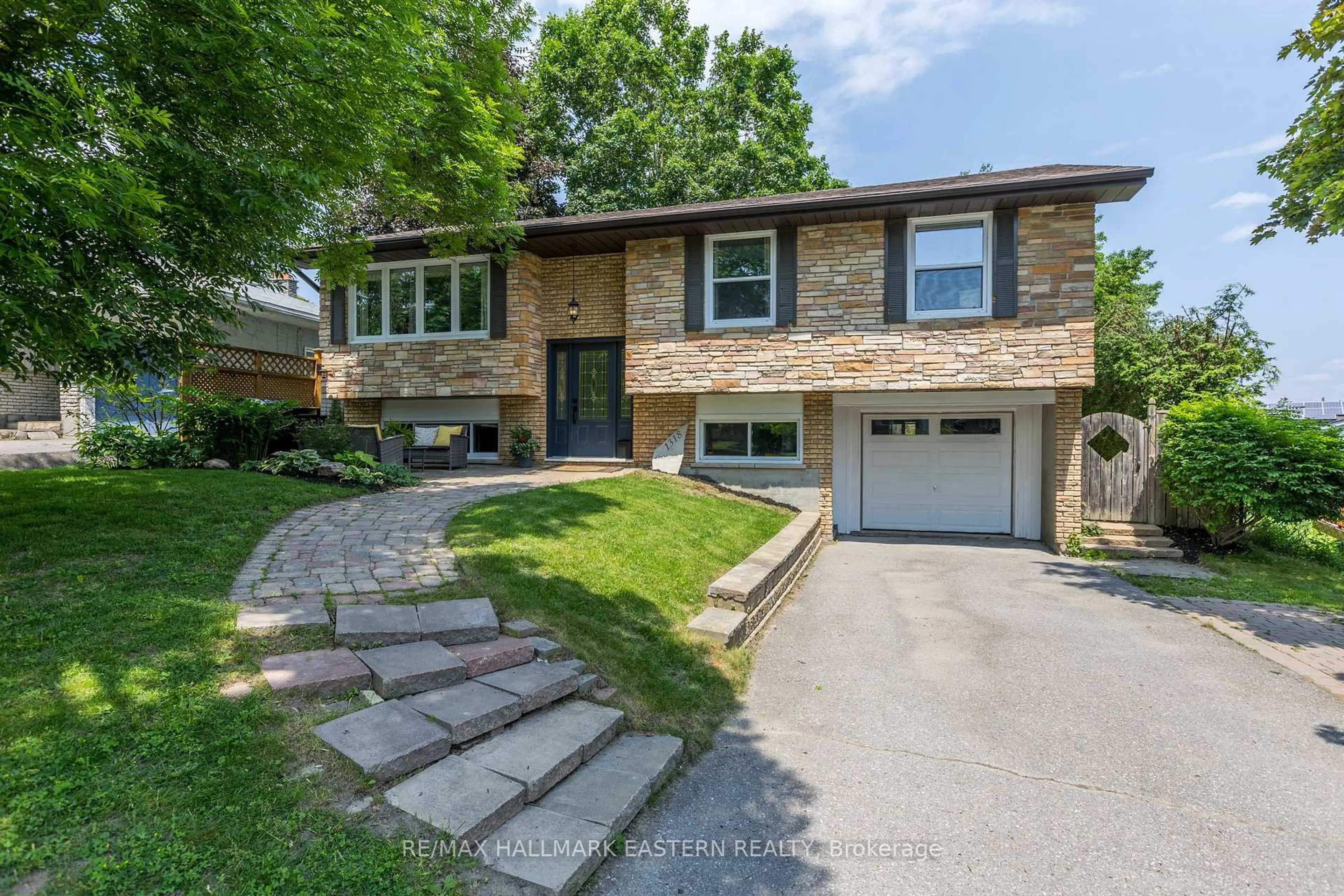 Home with brick exterior material, street for 1318 Cedargrove Dr, Peterborough West Ontario K9K 1H8