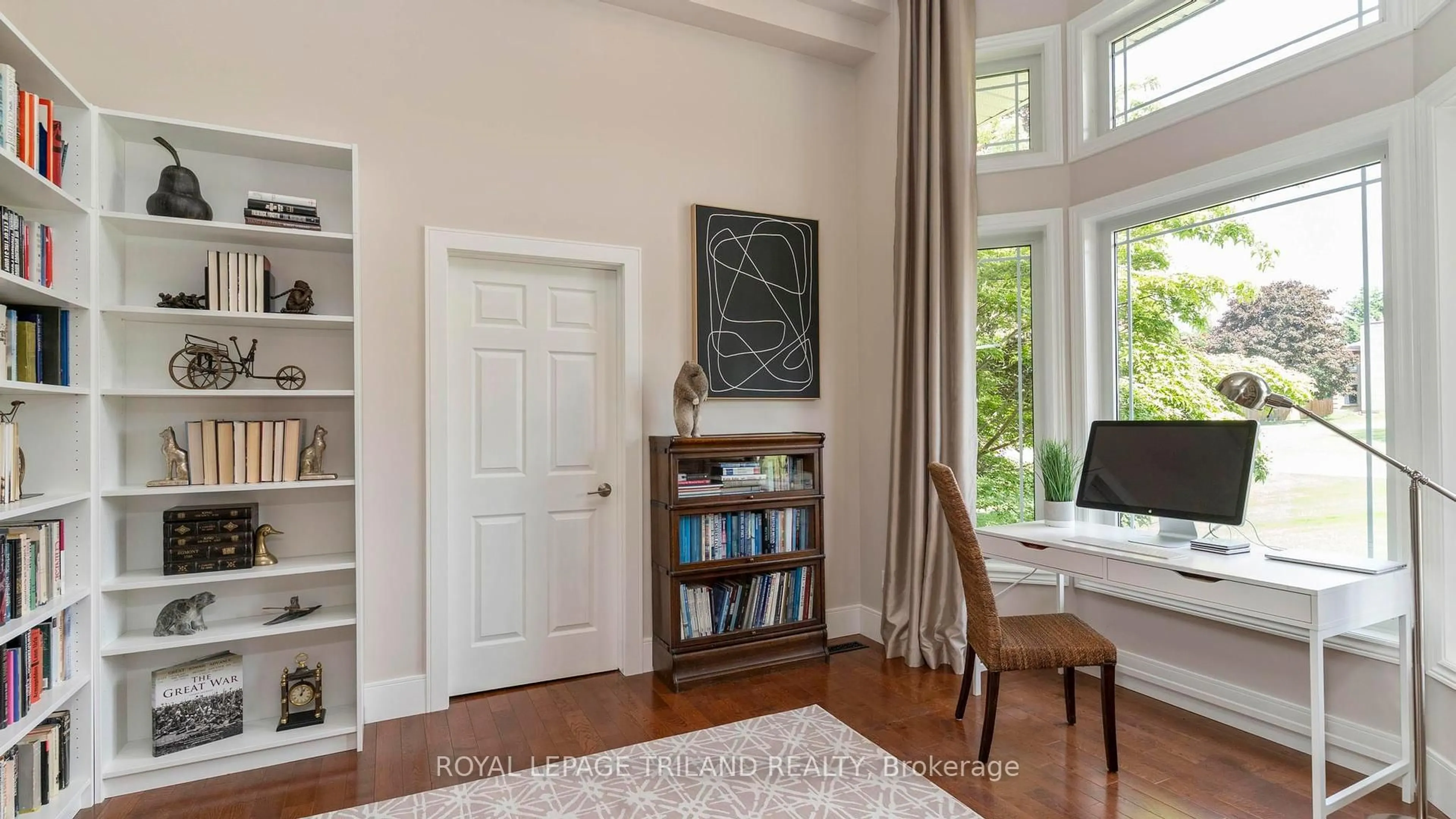 Unknown for 42707 Meadow Wood Lane, Central Elgin Ontario N0L 2L0