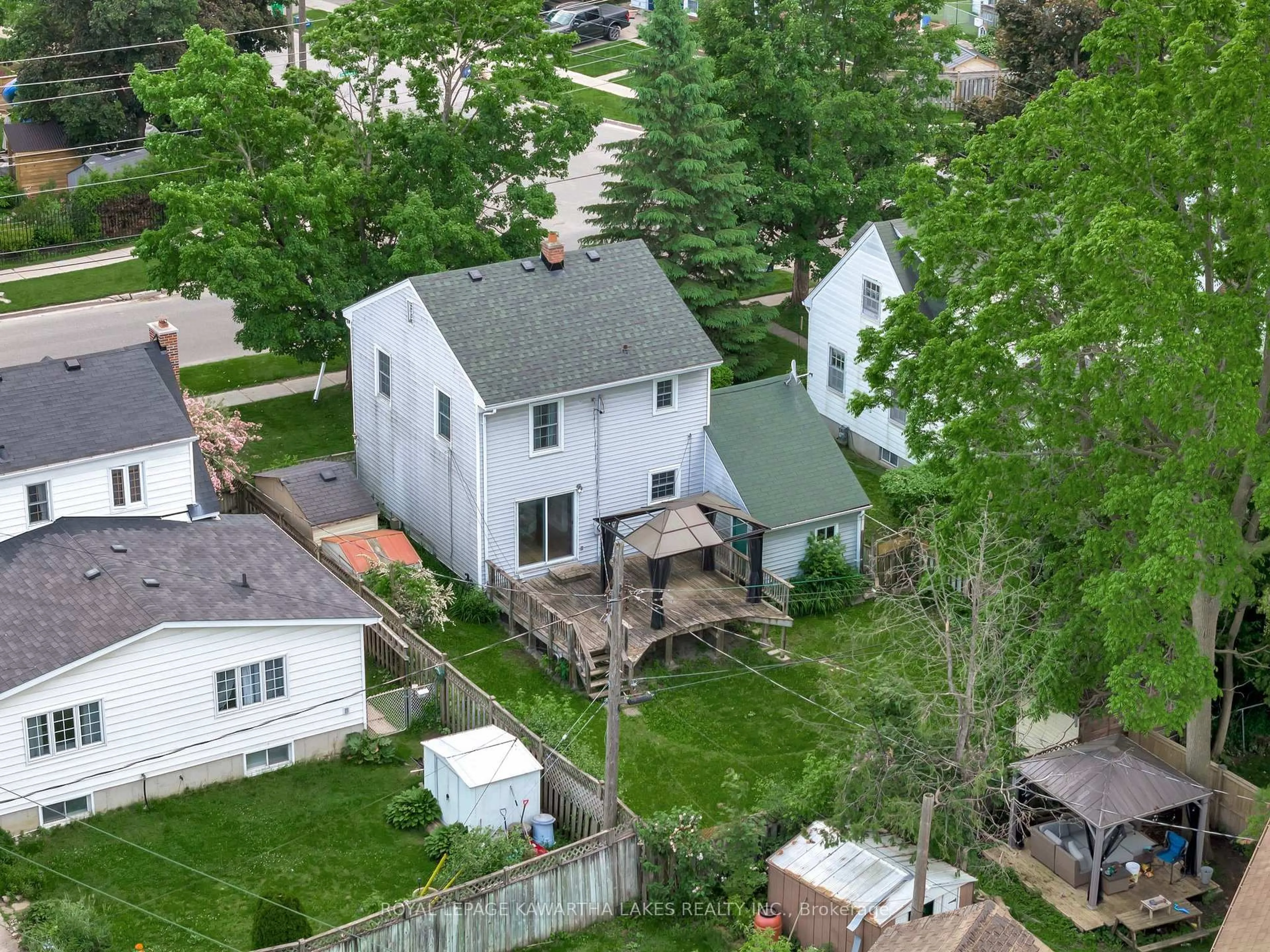 A pic from outside/outdoor area/front of a property/back of a property/a pic from drone, street for 769 Chesterfield Ave, Peterborough North Ontario K9H 4Y1