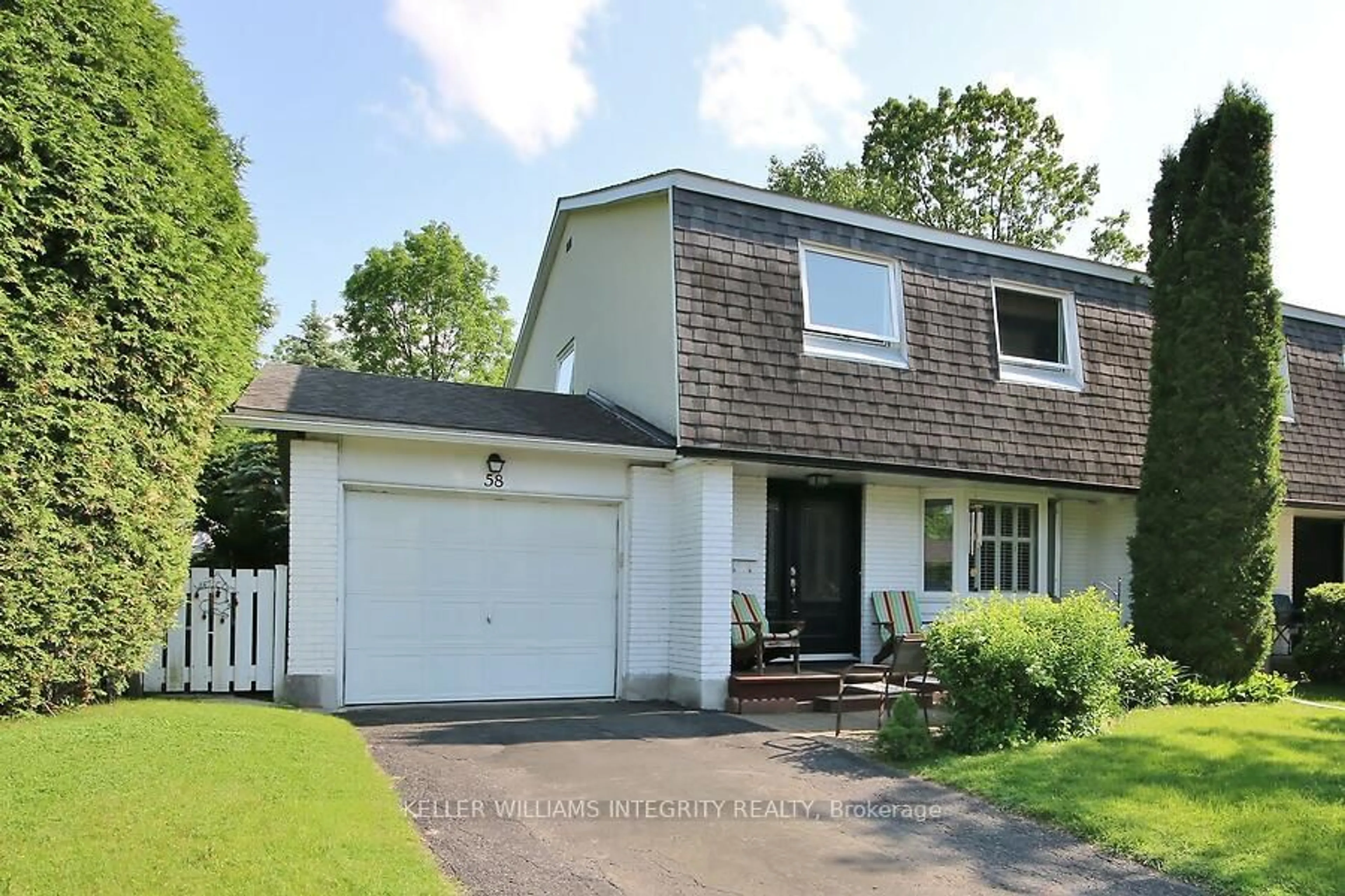 Home with vinyl exterior material, street for 58 Lindhurst Cres, Ottawa Ontario K2G 0T7