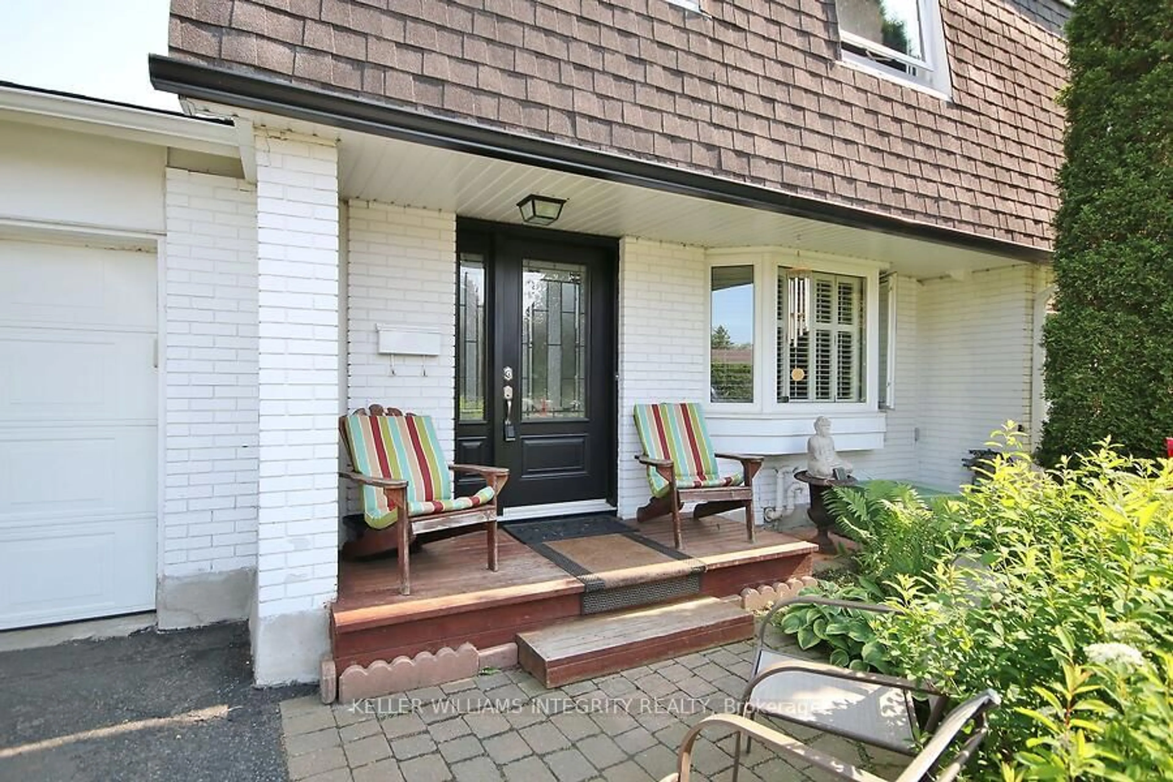 Unknown for 58 Lindhurst Cres, Ottawa Ontario K2G 0T7