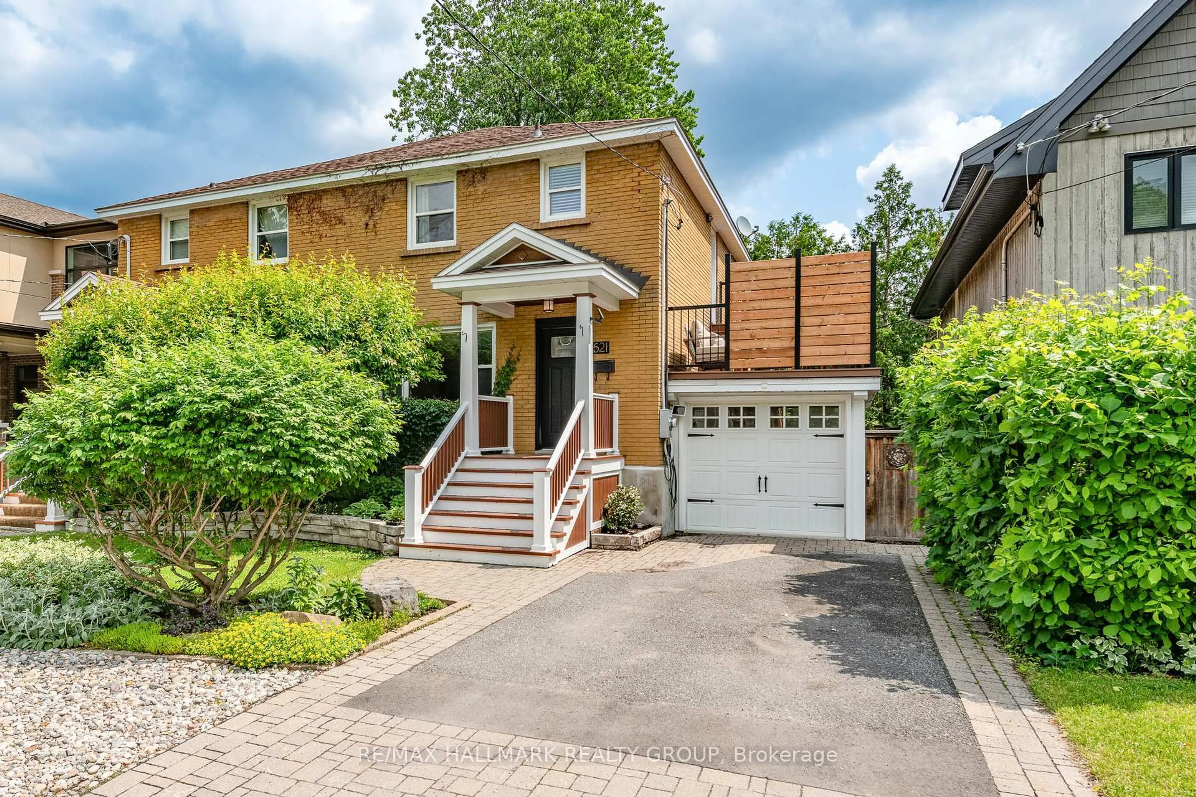 Home with brick exterior material, street for 521 Athlone Ave, Ottawa Ontario K1Z 5M9