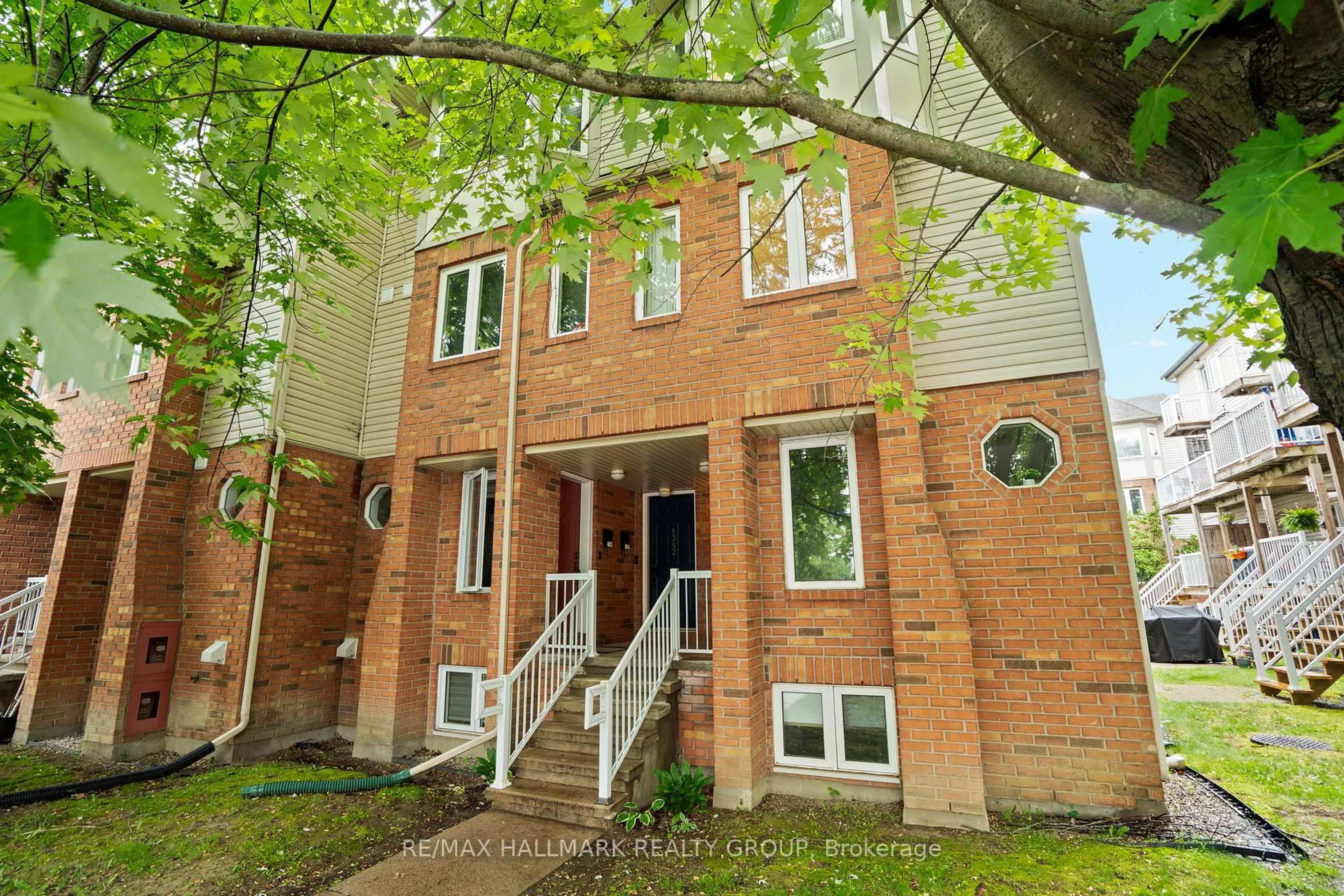 Home with brick exterior material, street for 1340 Guthrie St, Ottawa Ontario K2H 1G8