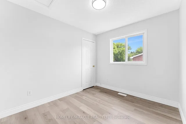 Additional property image - 120 Jansen Ave