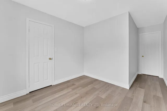 Additional property image - 120 Jansen Ave