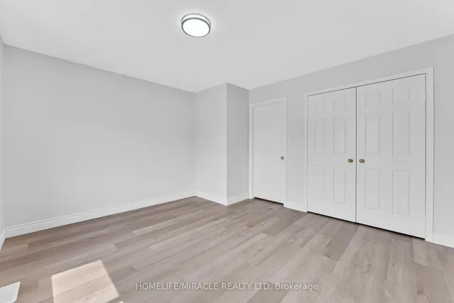 Additional property image - 120 Jansen Ave