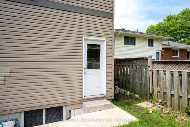 Additional property image - 120 Jansen Ave
