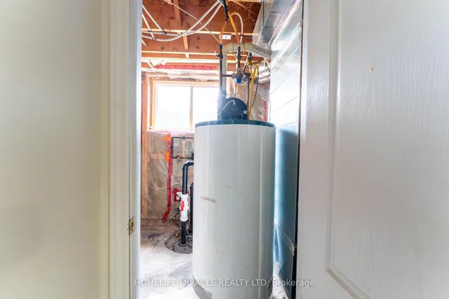 Additional property image - 120 Jansen Ave