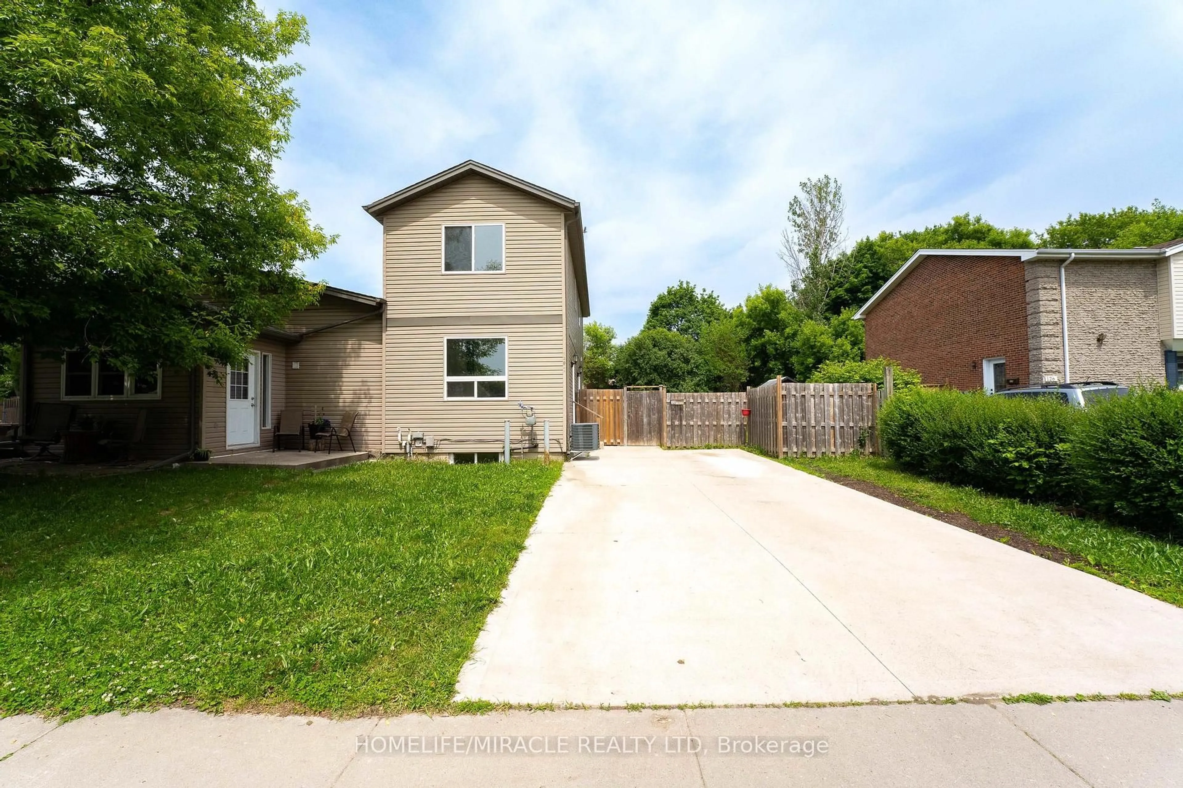 Unknown for 120 Jansen Ave, Kitchener Ontario N2A 2L7