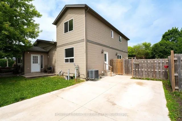 Additional property image - 120 Jansen Ave
