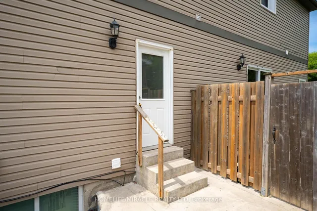 Additional property image - 120 Jansen Ave