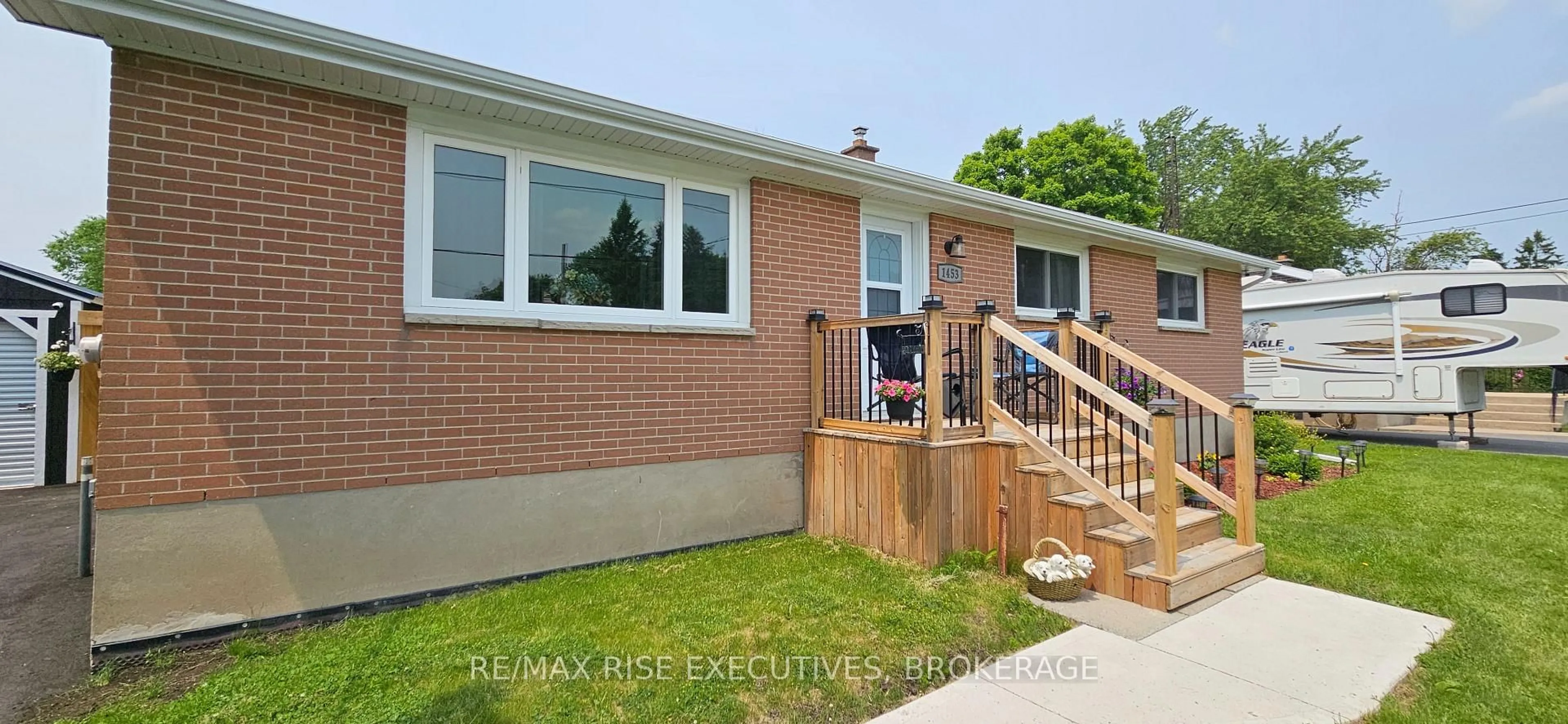 Home with brick exterior material, street for 1453 Woodfield Cres, Kingston Ontario K7P 2V4
