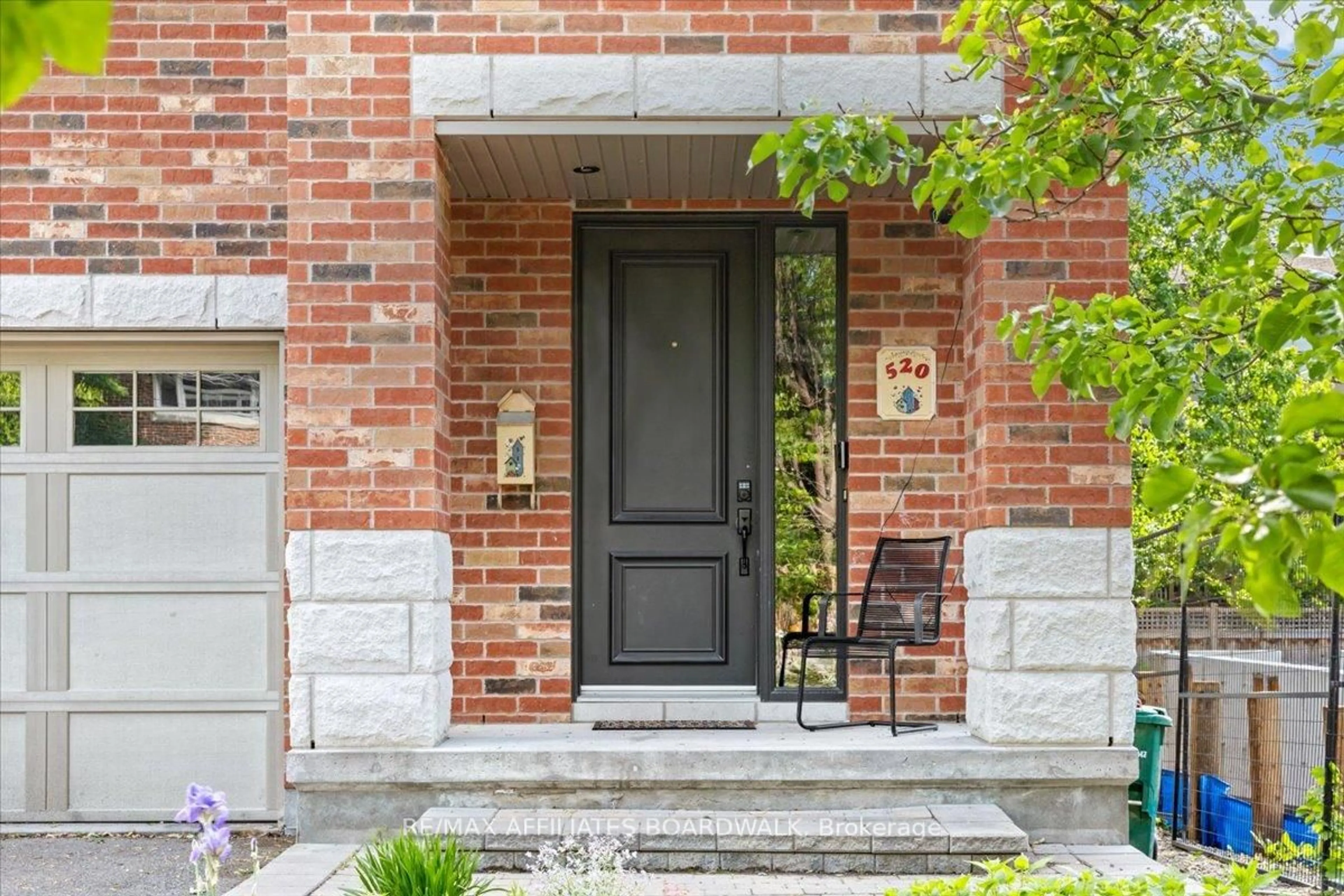 Home with brick exterior material, street for 520 Tweedsmuir Ave, Ottawa Ontario K1Z 5N9
