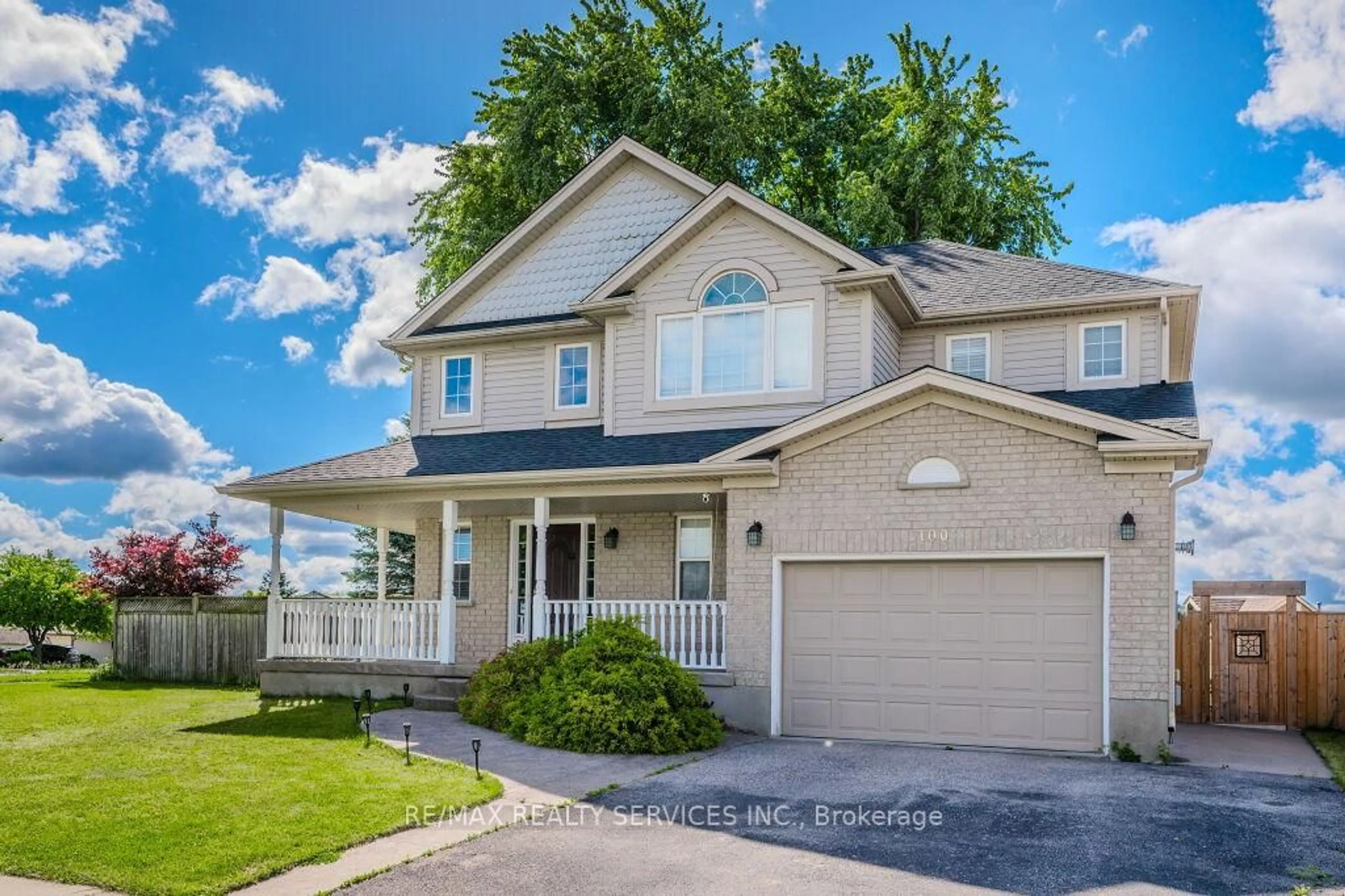 Home with vinyl exterior material, street for 100 Acorn Way, Cambridge Ontario N1R 8M7