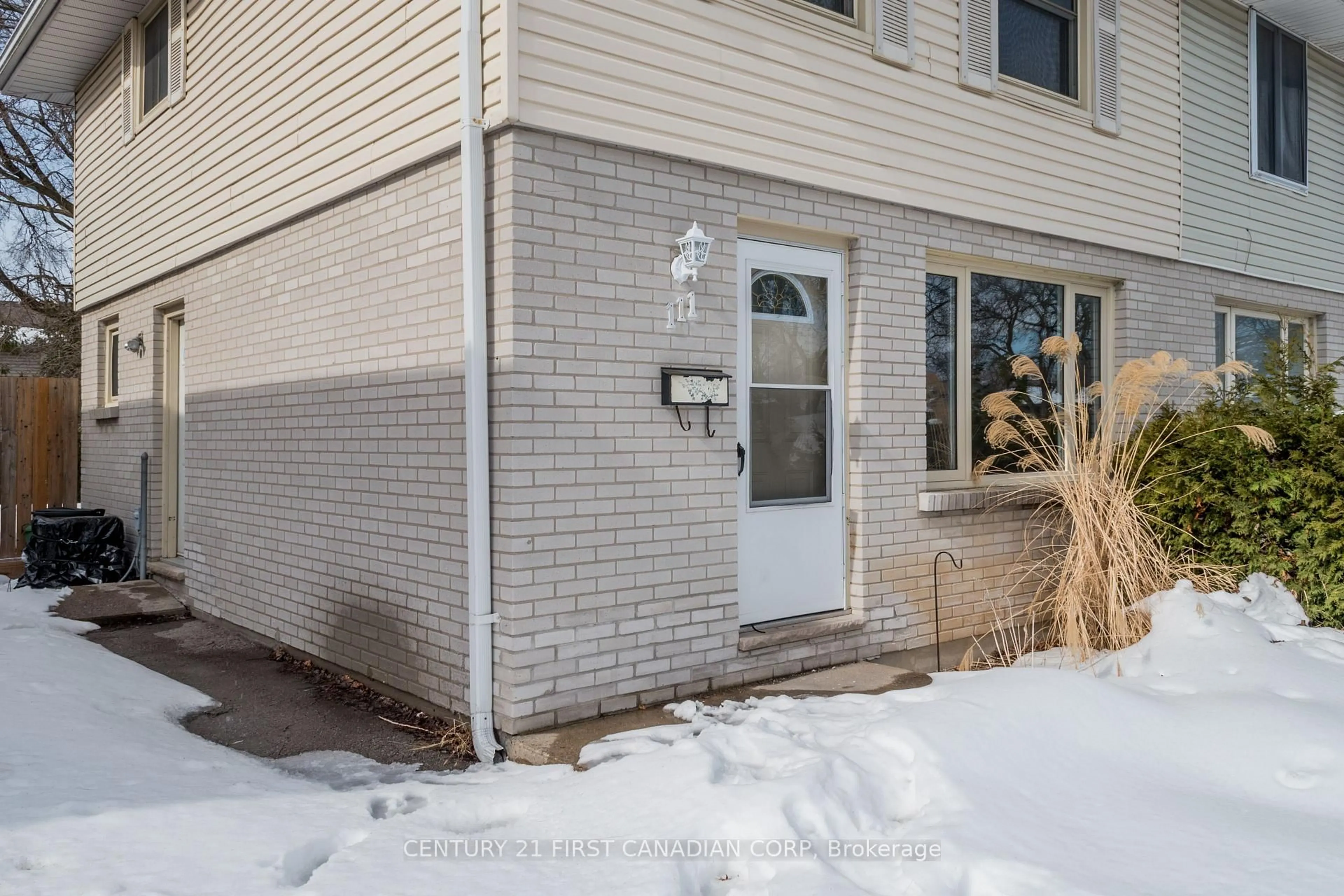 Unknown for 111 Woodrow Cres, London South Ontario N6E 1E7